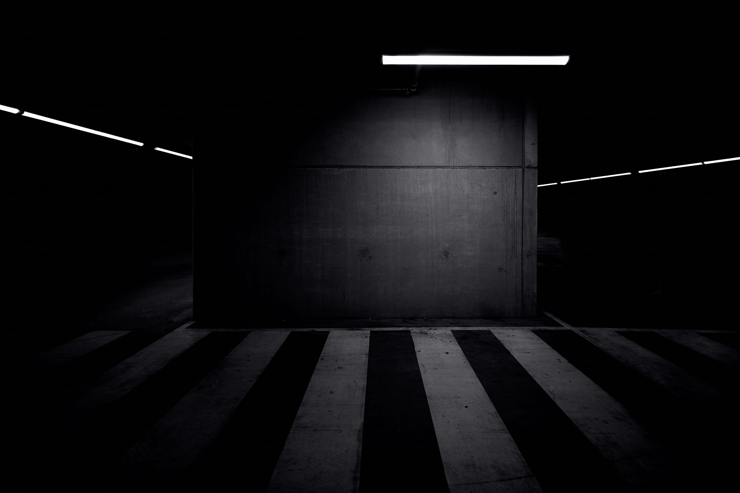parking, subway, black, indoors, white, night, lighting, no people, transportation, 10.05.2, sign, empty, zebra crossing, architectural column, parking lot, HD Wallpaper