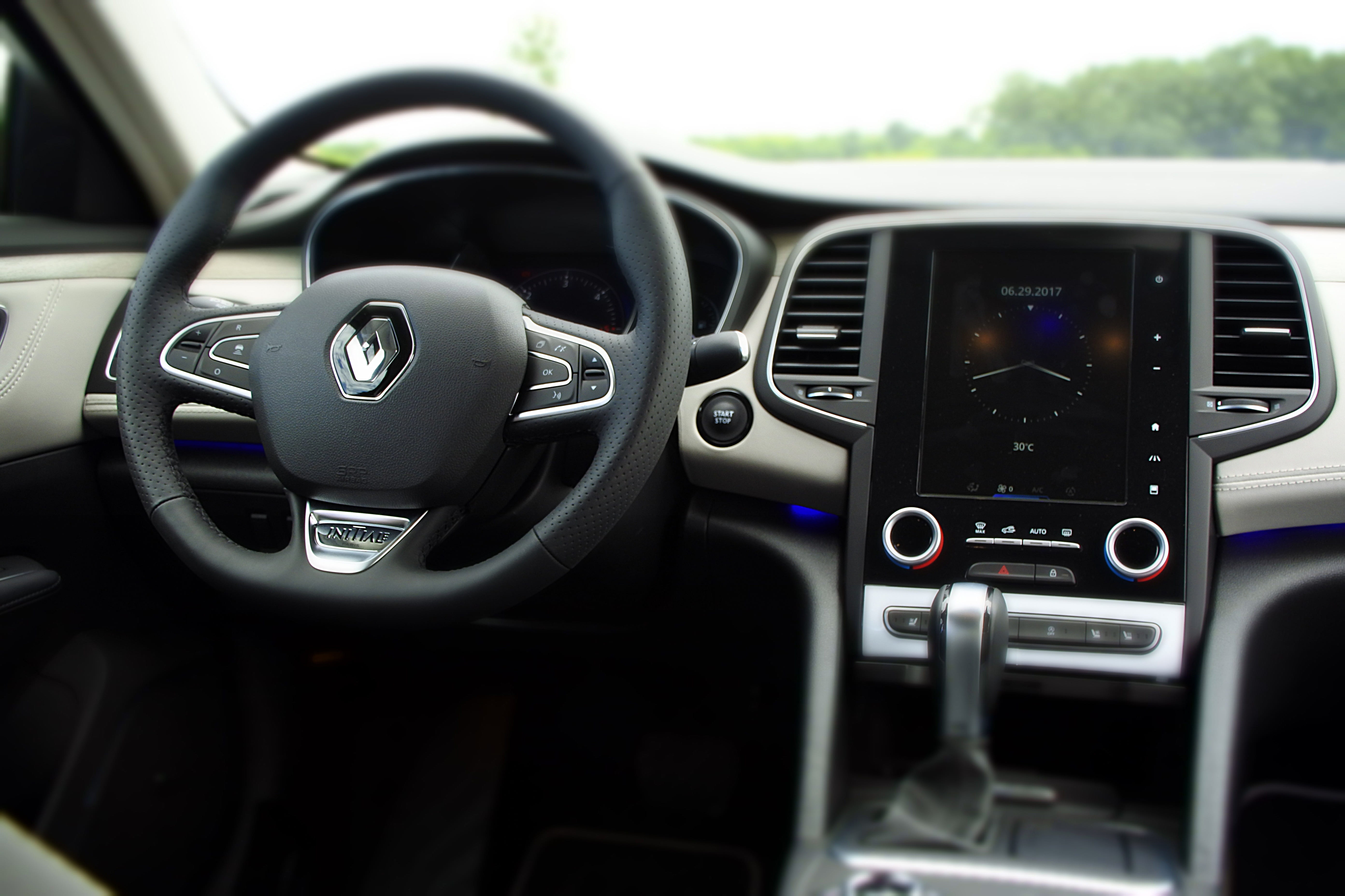 speedometer, close-up, initiale paris, no people, steering wheel, talisman, land vehicle, wheel, car, personal land vehicle, car interior, wealth, transportation, HD Wallpaper