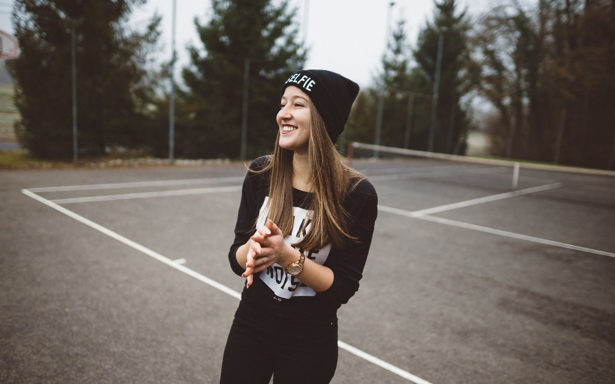 500px, women, smiling, DAVALI Photography, 1080P, tennis courts, women outdoors, HD Wallpaper