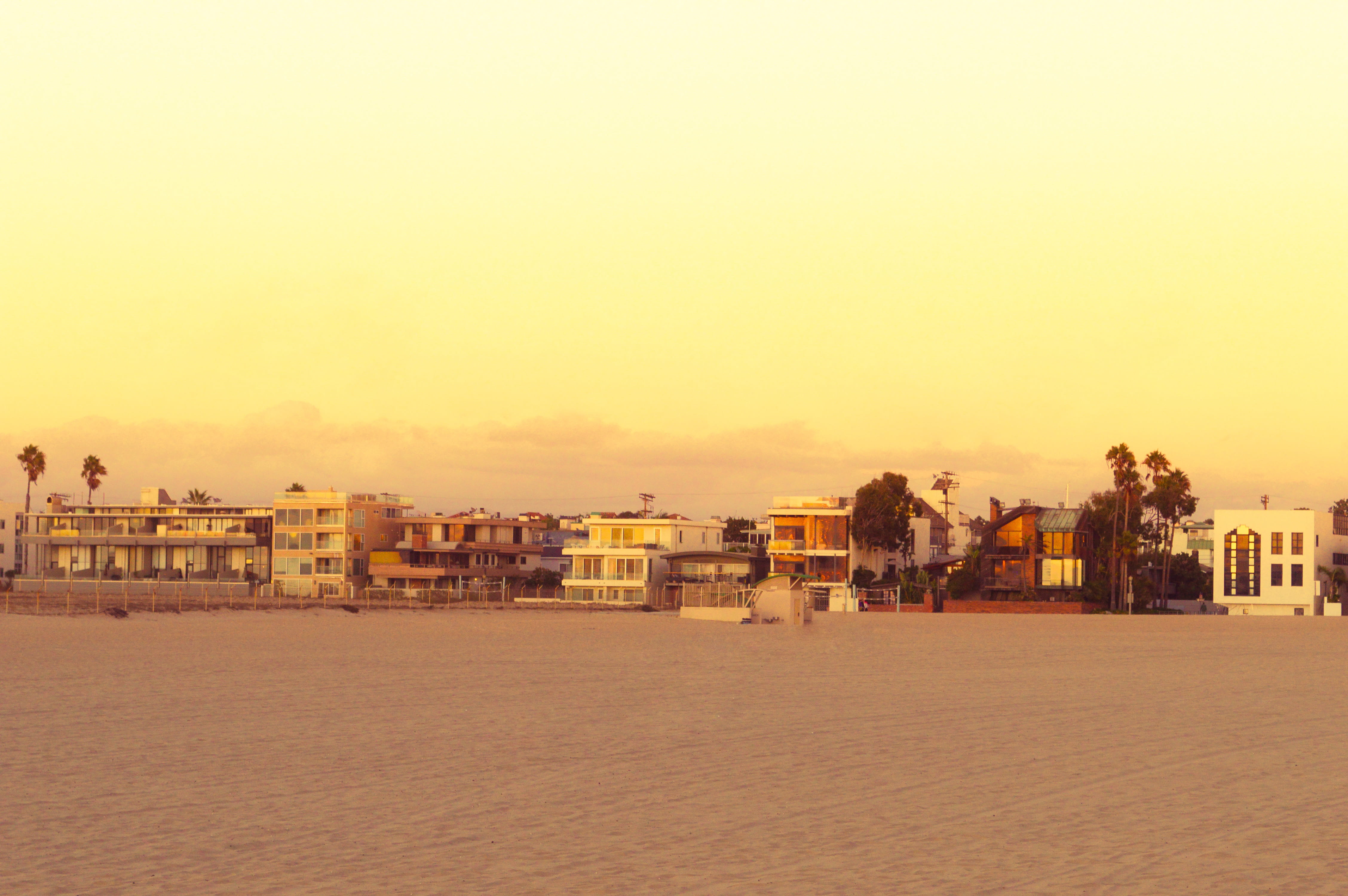 venice beach, land, sky, united states, copy space, sunlight, vence beach, outdoors, architecture, building, town, city, los angeles, nature, brown, orange color, HD Wallpaper
