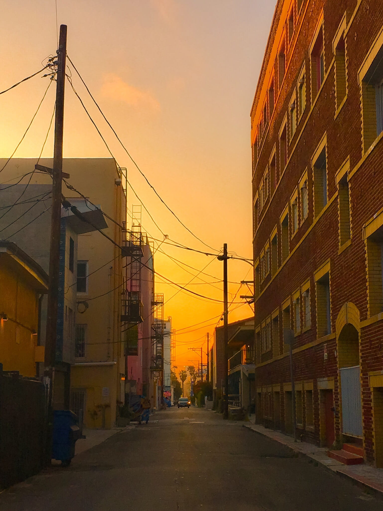 alley, residential district, signs, los angeles, architecture, sky, outdoors, sunset, cable, building, power supply, beach, united states, transportation, Phone HD Wallpaper