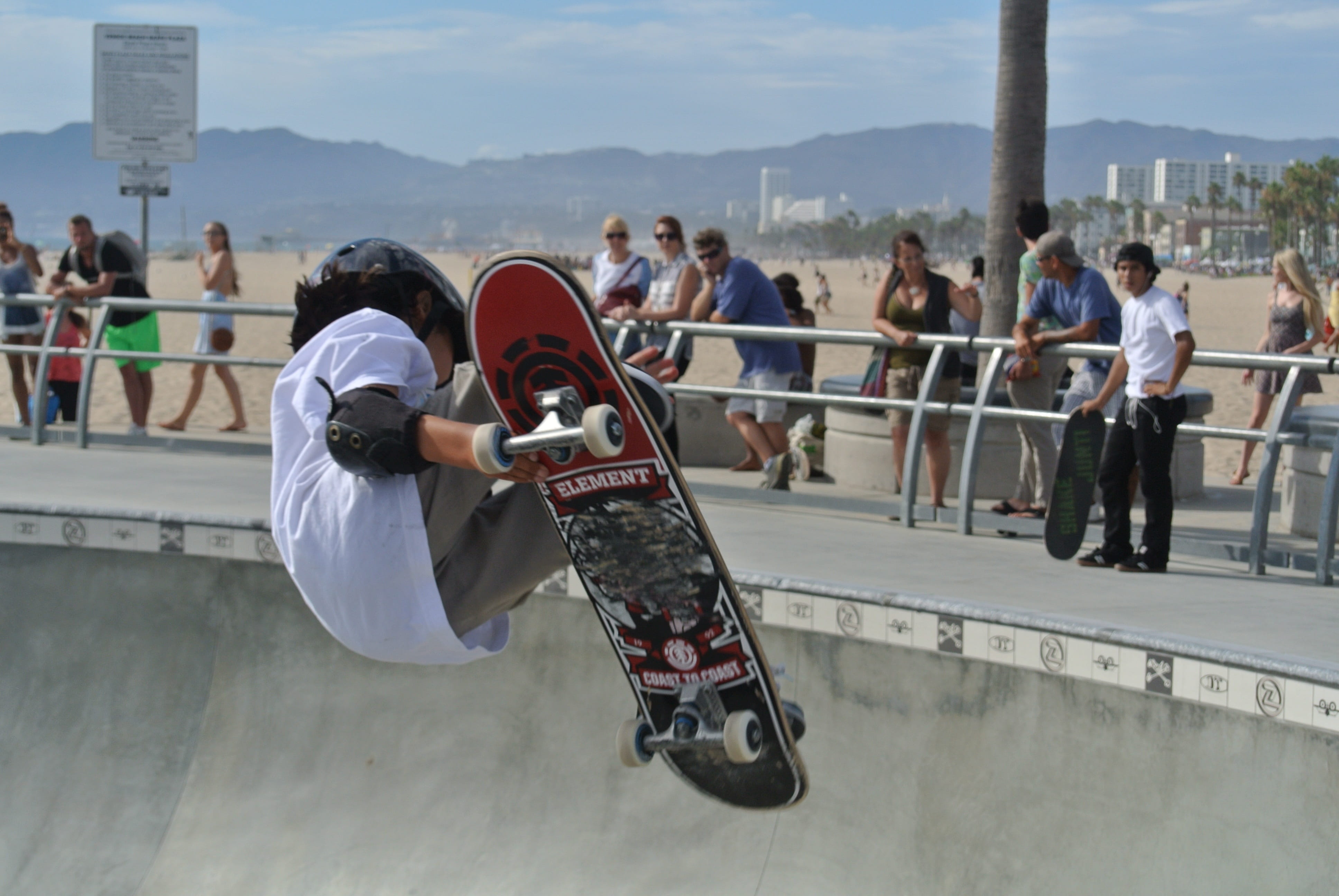 large group of people, Skater, action, leisure activity, focus on foreground, color Image, men, women, los angeles, railing, lifestyles, mountain, day, HD Wallpaper