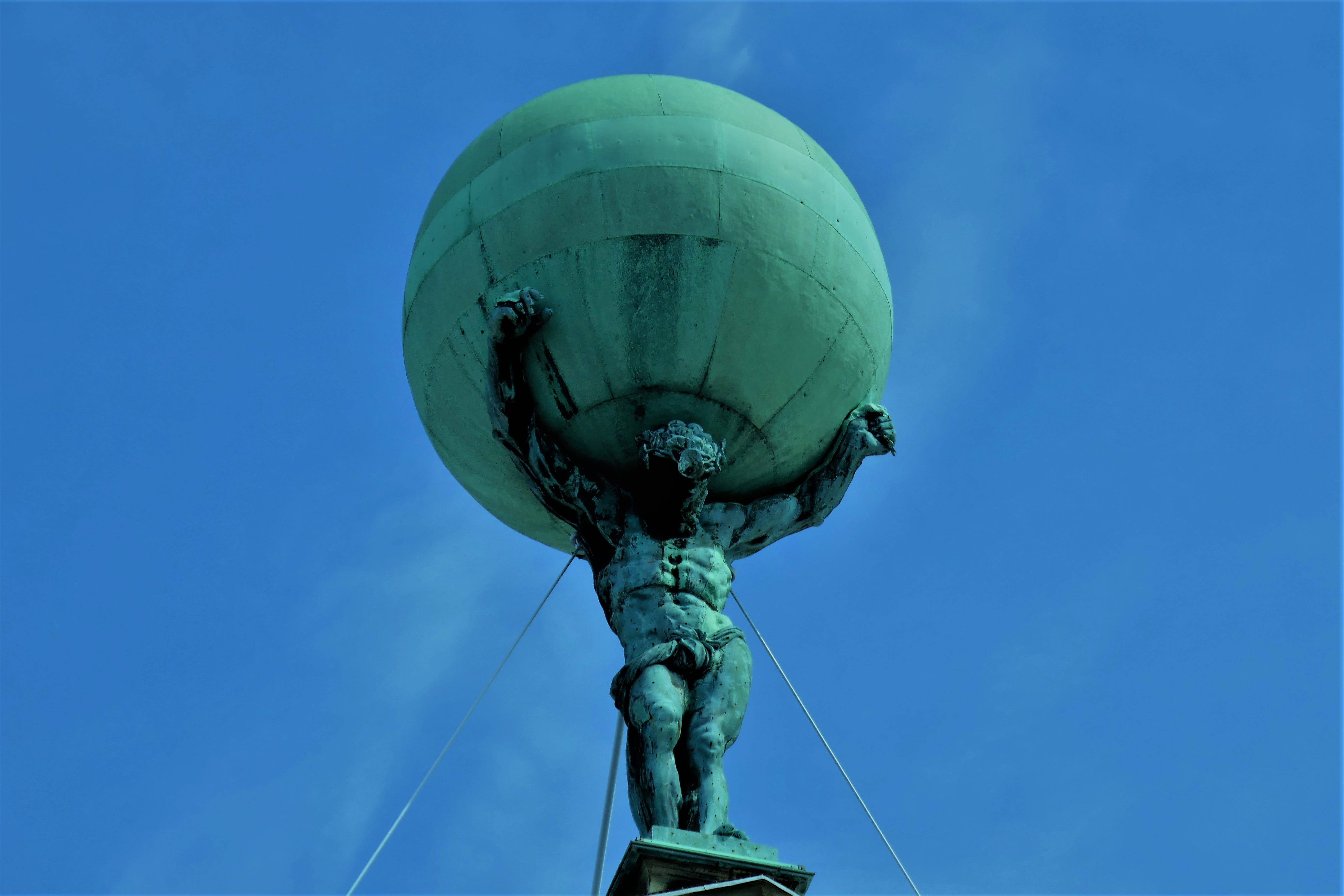 art, air vehicle, atlas, places of interest, amsterdam, globe, clear sky, architecture, no people, sphere, outdoors, space, science, figure, sculpture, HD Wallpaper