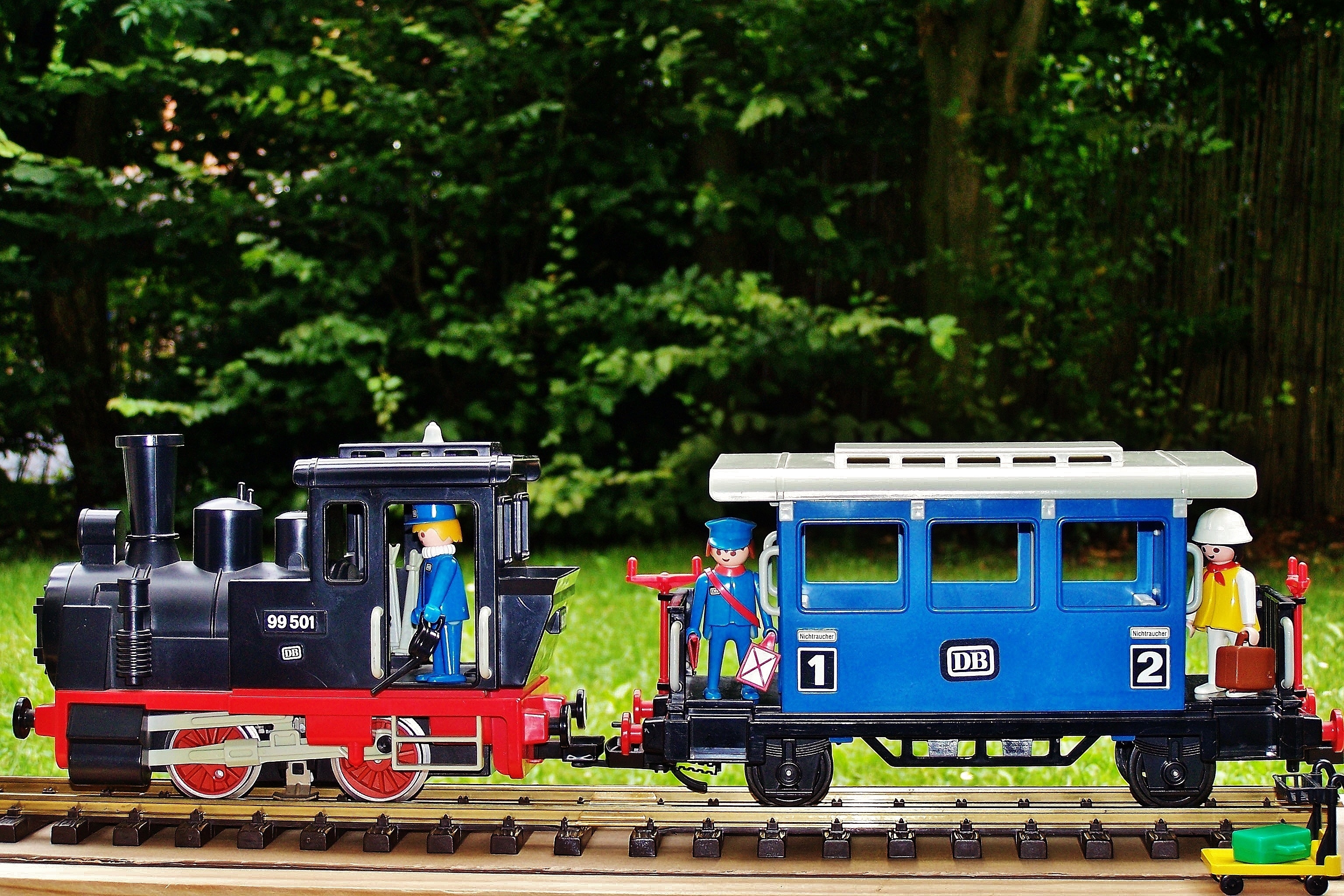 locomotive, children, tree, train - vehicle, plant, outdoors, land vehicle, 2K, public transportation, day, group of people, transportation, toys, incidental people, HD Wallpaper