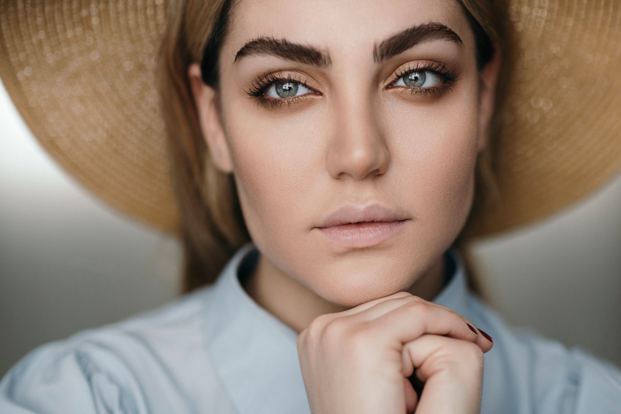 face, contemplation, indoors, hand, women, looking at camera, human body part, uncertainty, beautiful woman, adult, gray eyes, close-up, beauty, beautiful people, HD Wallpaper