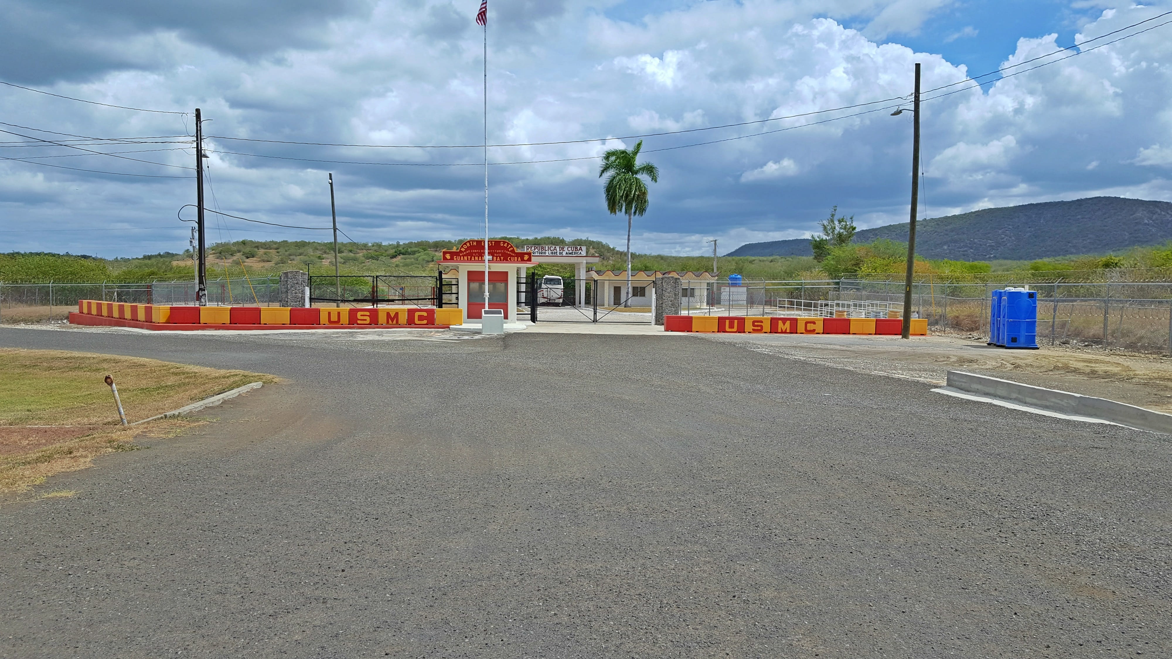 power supply, power line, day, transportation, nature, sky, cuba, guantanamo bay gate, 4K, communist, cloud - sky, outdoors, architecture, electricity, HD Wallpaper