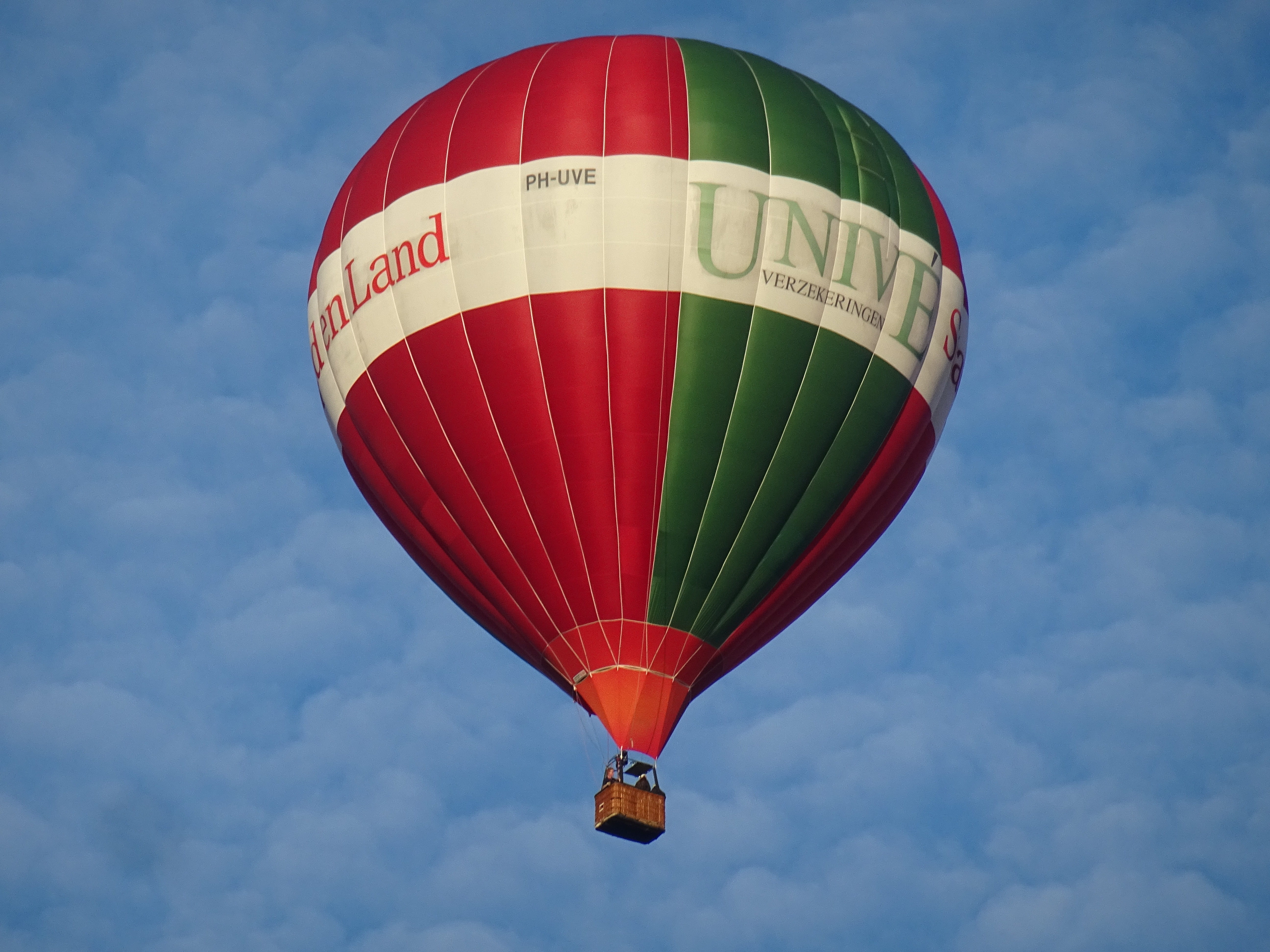 airphoto, red, transportation, nature, extreme sports, 5K, parachute, skies, ballooning festival, adventure, mode of transportation, travel, multi colored, HD Wallpaper