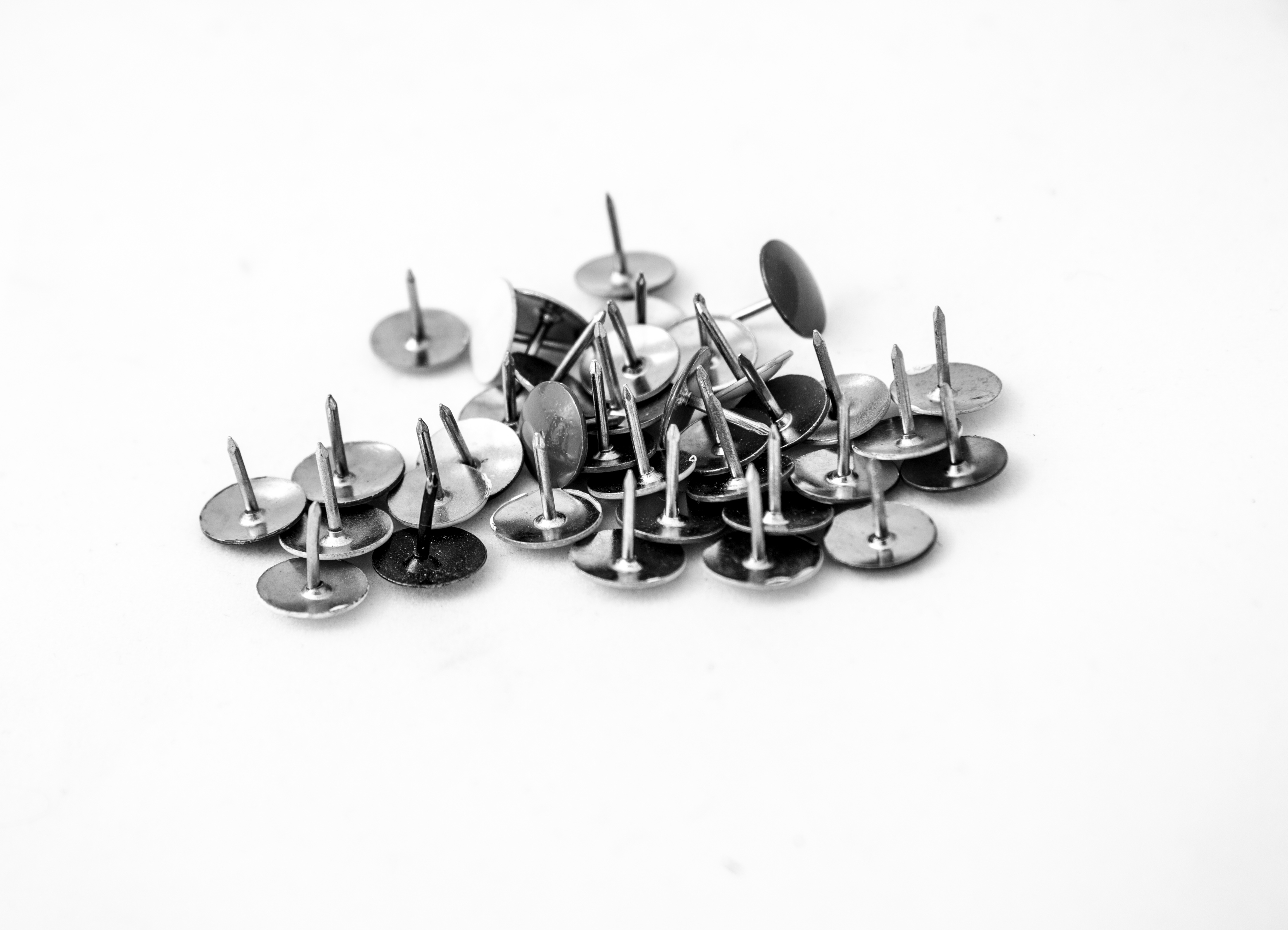 equipment, indoors, metal, button, large group of objects, spikes, studio shot, copy space, white background, variation, no people, thumbtacks, sharp, an injection, HD Wallpaper