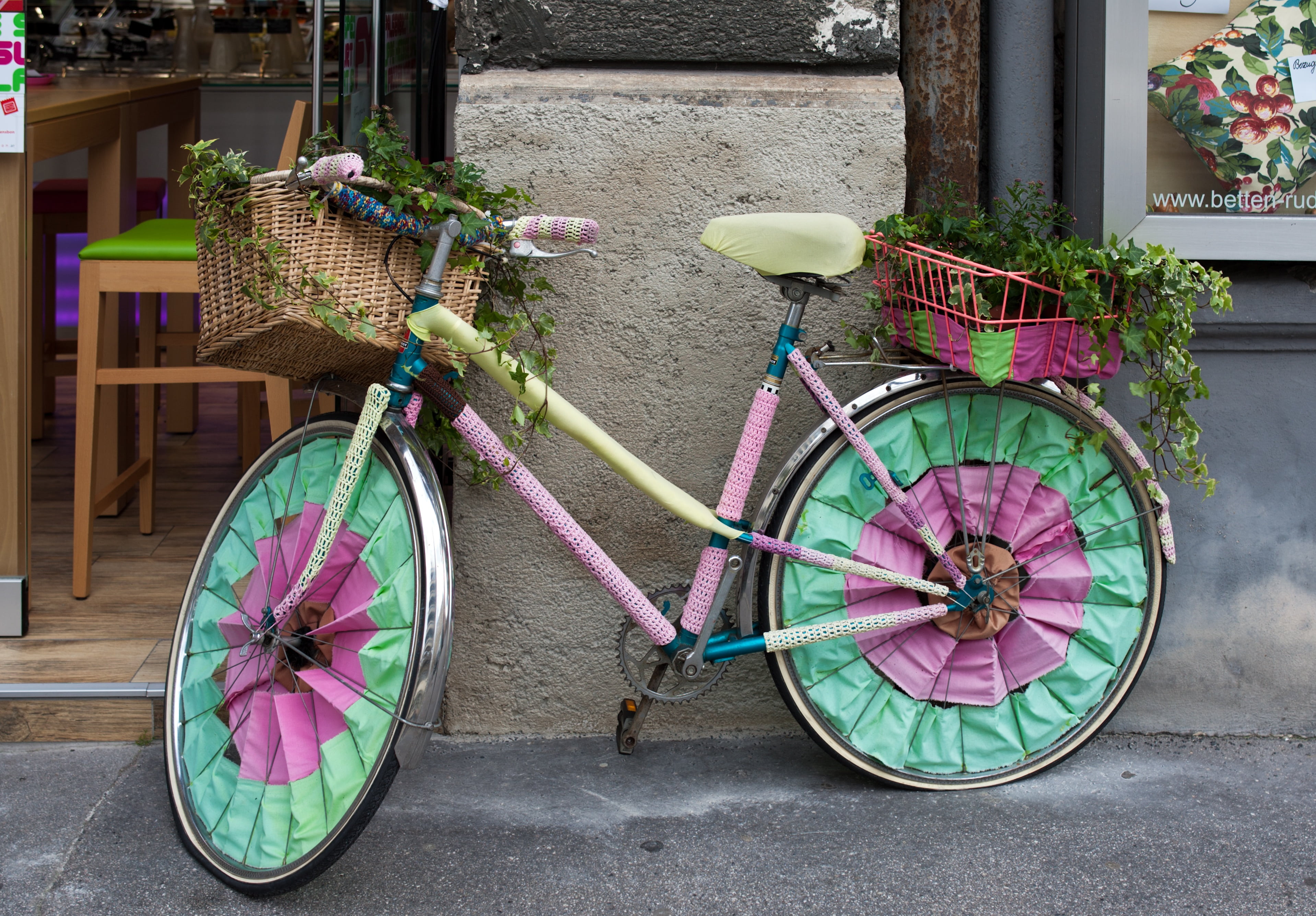 commuter, built structure, plants, flower, outdoors, transportation, mode of transportation, pastel colours, wheel, decorated, crochet, stationary, fabric, HD Wallpaper