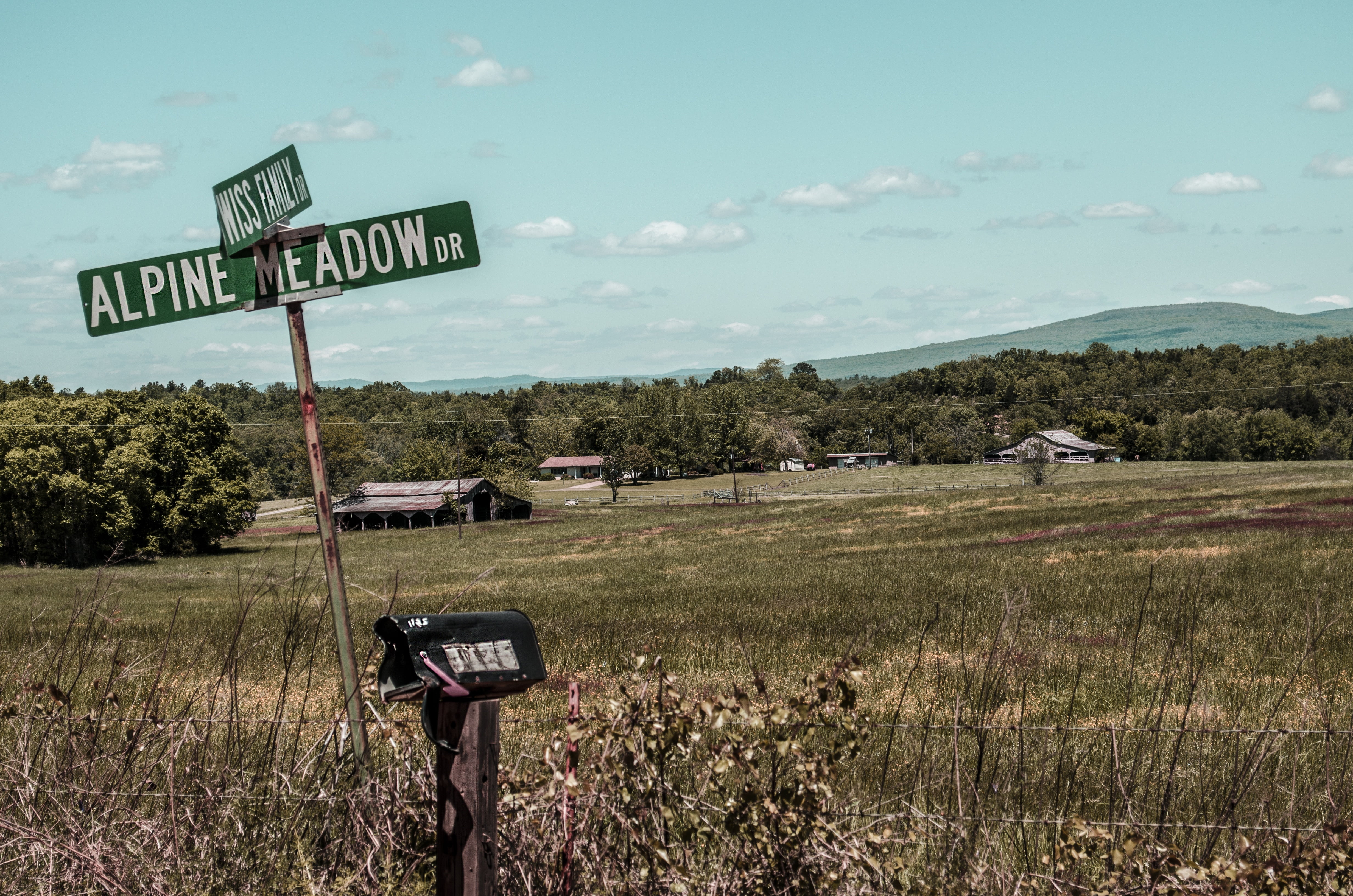 outdoors, arkansas, cloud - sky, landscape, plant, communication, usa, no people, grass, western script, field, sky, day, land, beauty in nature, information sign, HD Wallpaper
