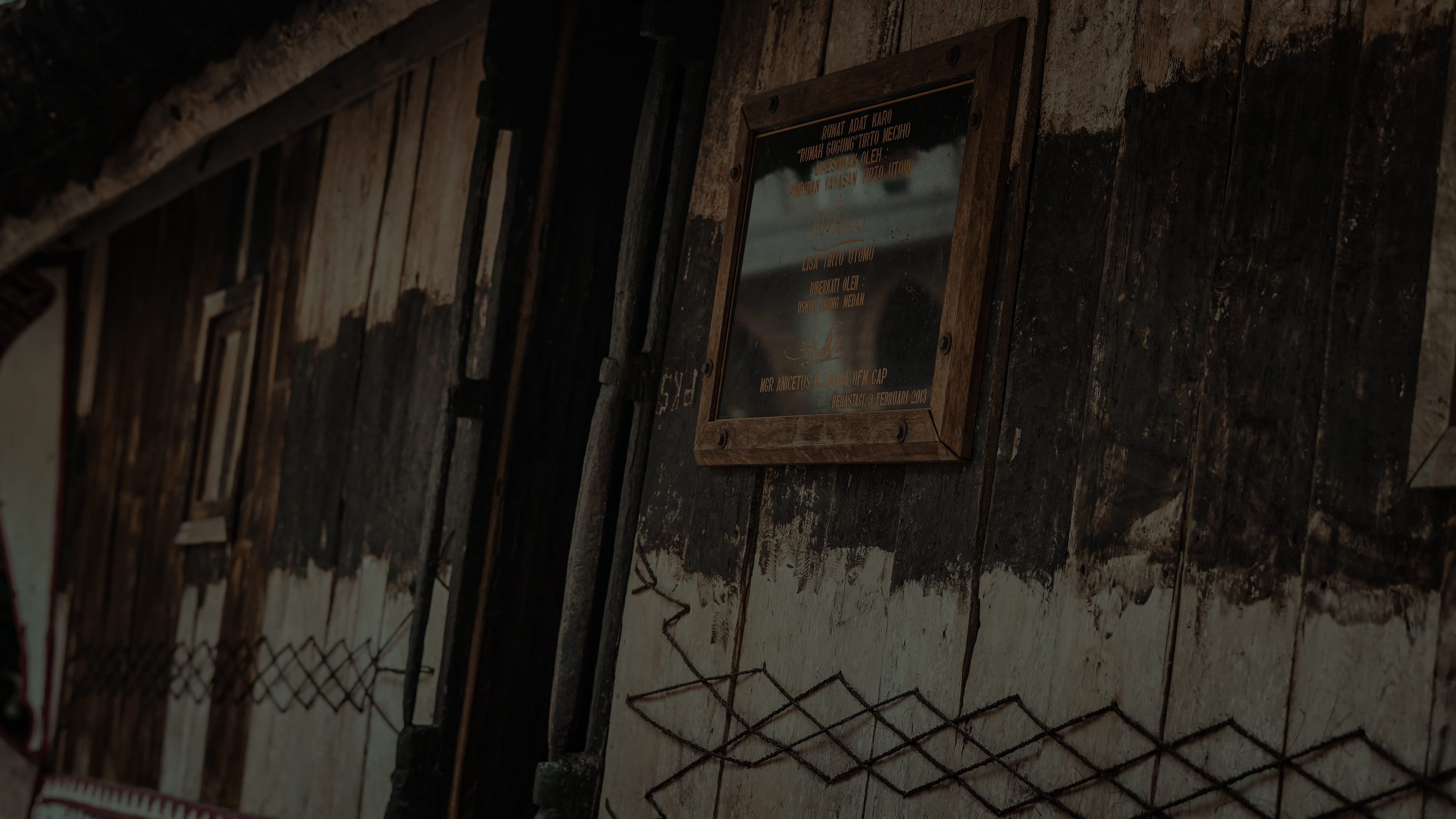 safety, ruined, etnic, banister, bad condition, traditional, no people, architecture, rust, building exterior, old, run-down, window, obsolete, costum home, HD Wallpaper