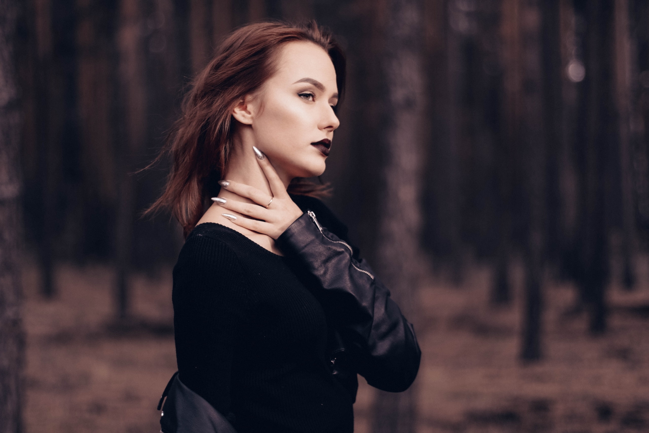 looking into the distance, looking away, depth of field, outdoors, black clothing, women, portrait, trees, dark lipstick, model, sepia, tree, leather jackets, HD Wallpaper