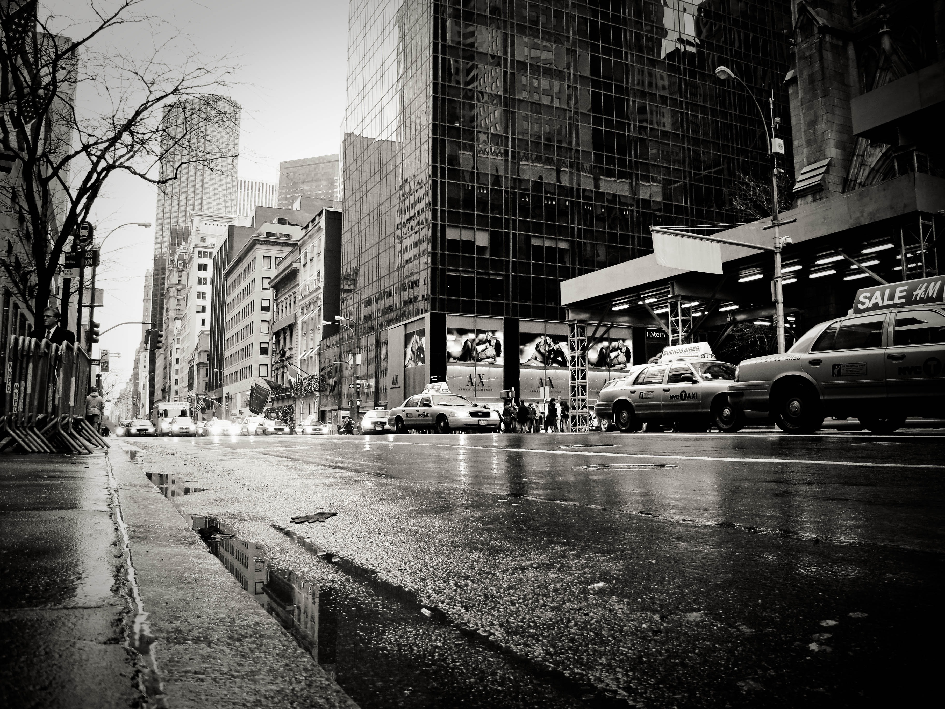 city Life, traffic, city, near, angle, 2K, nature, downtown District, building Exterior, street, wet, day, motor vehicle, mode of transportation, skyscraper, HD Wallpaper