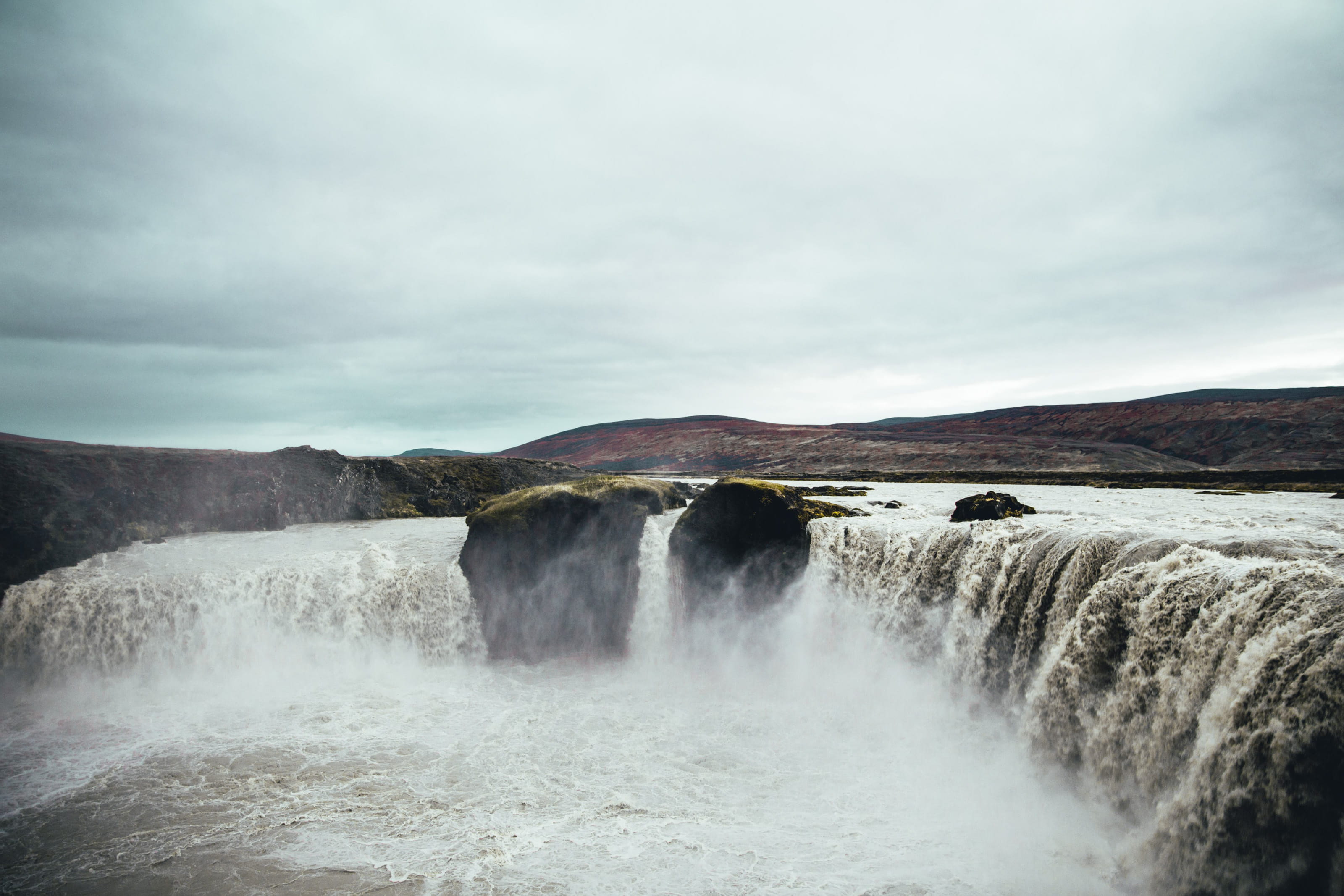 2K, movement, flow, Flowing, day, turbulent, non-urban scene, Spray, power in nature, forming, current, Cold, sky, Mountain, river, Mist, vertical, white, HD Wallpaper