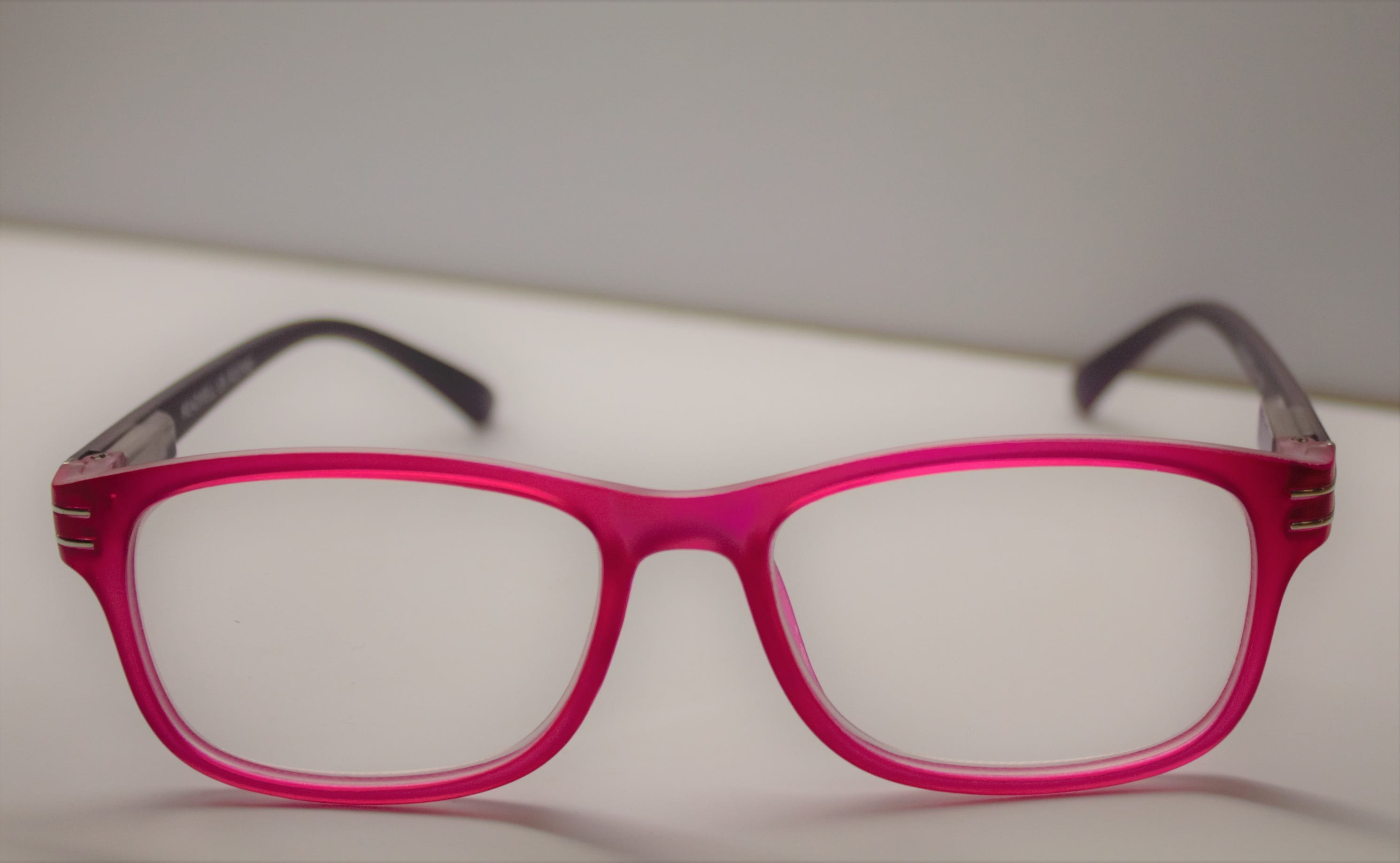 spectacles, transparent, eyesight, vision, glass, plastic, red, still life, medial, eye glasses, indoors, protection, eyeglasses, cut out, glasses, studio shot, HD Wallpaper