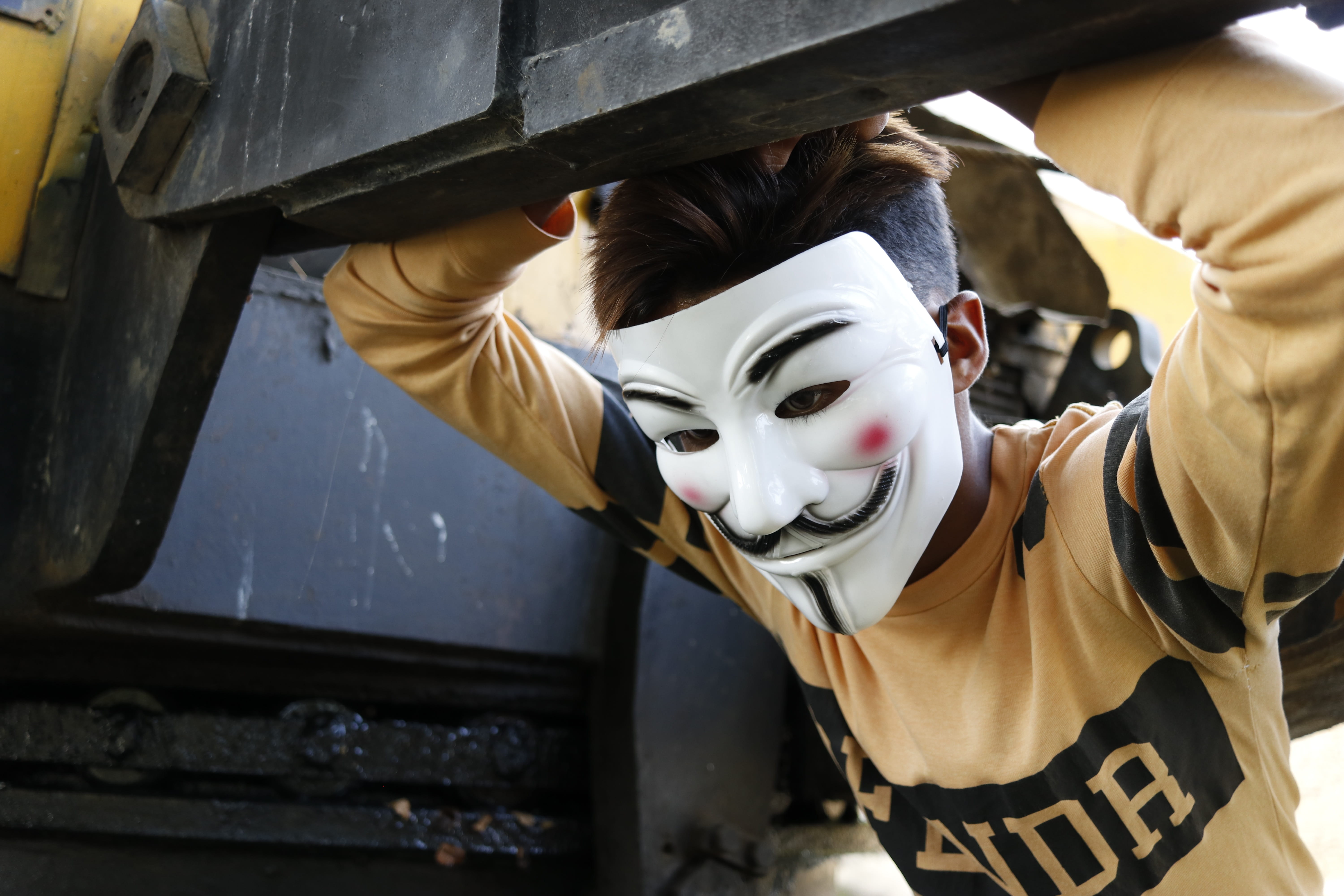 happy, unrecognizable person, incidental people, man, fresh, camera, studio, young, real people, perfect, lifestyle, mask, style, leisure activity, posing, HD Wallpaper
