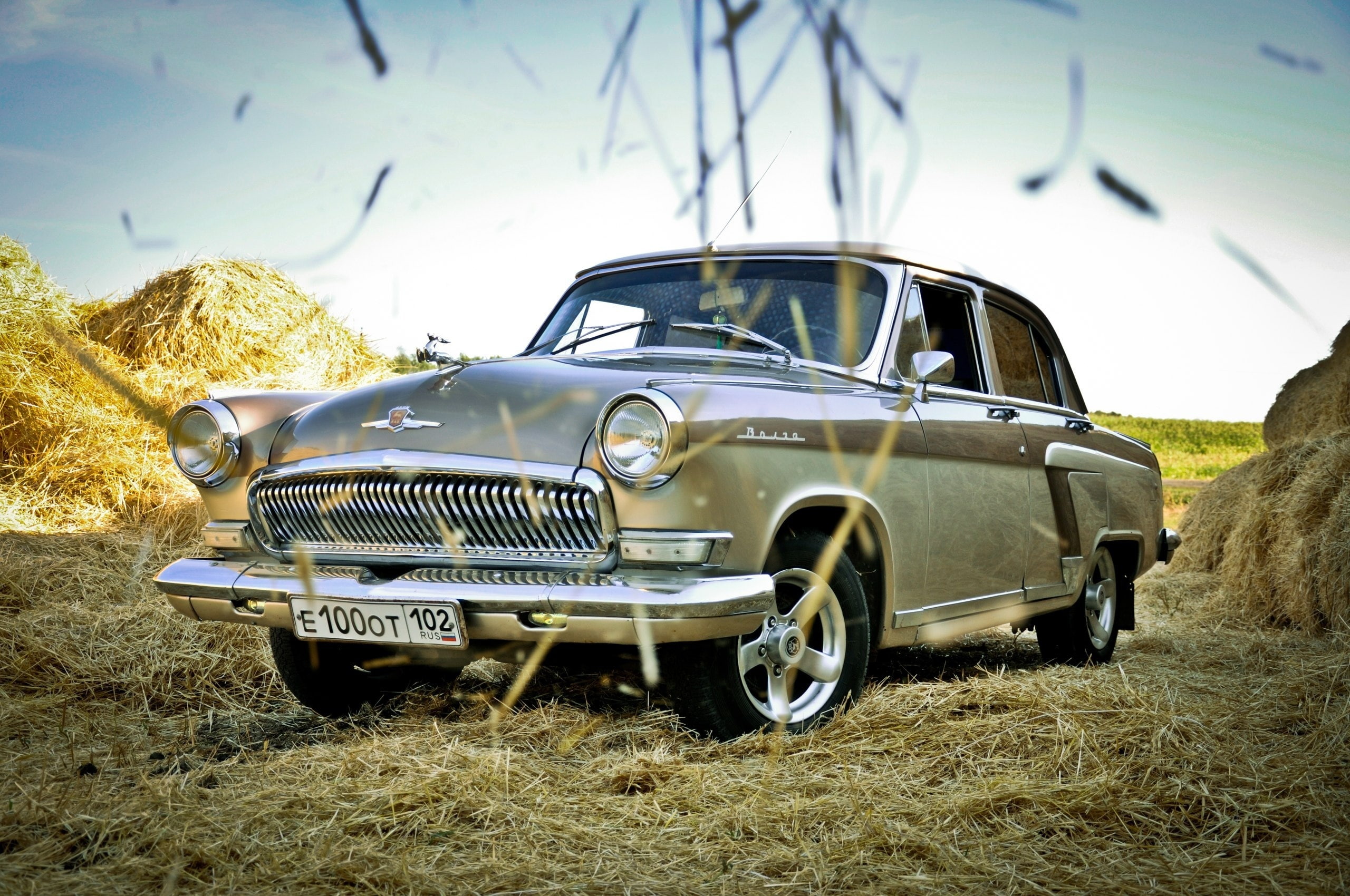 car, view, straw, sedan, classic, 2K, GAZ-21, andquot;Volgaandquot;, HD Wallpaper