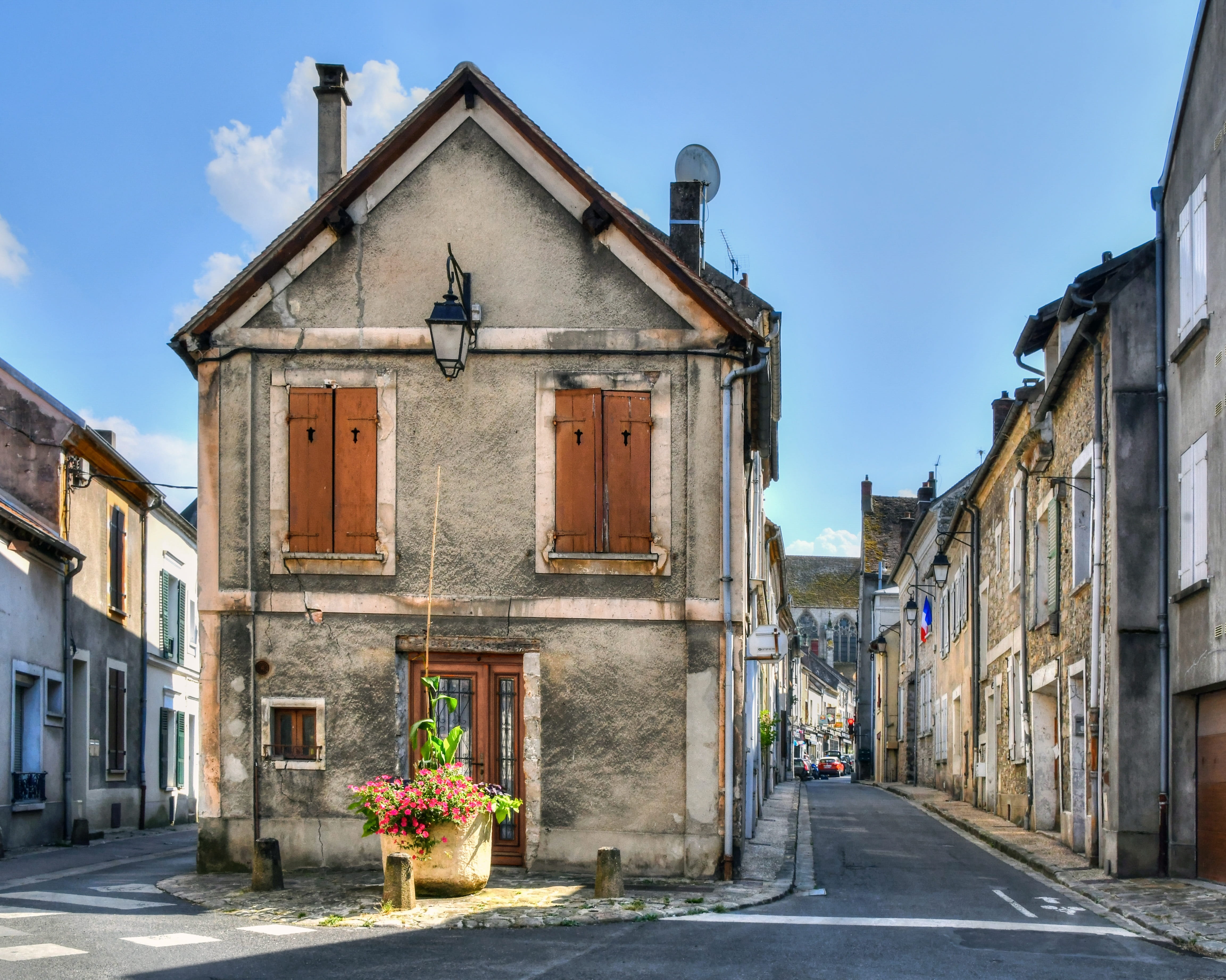 the way forward, france, nature, flower, facade, lane, 4K, day, house, village, road, outdoors, city, building exterior, plant, transportation, residential district, HD Wallpaper