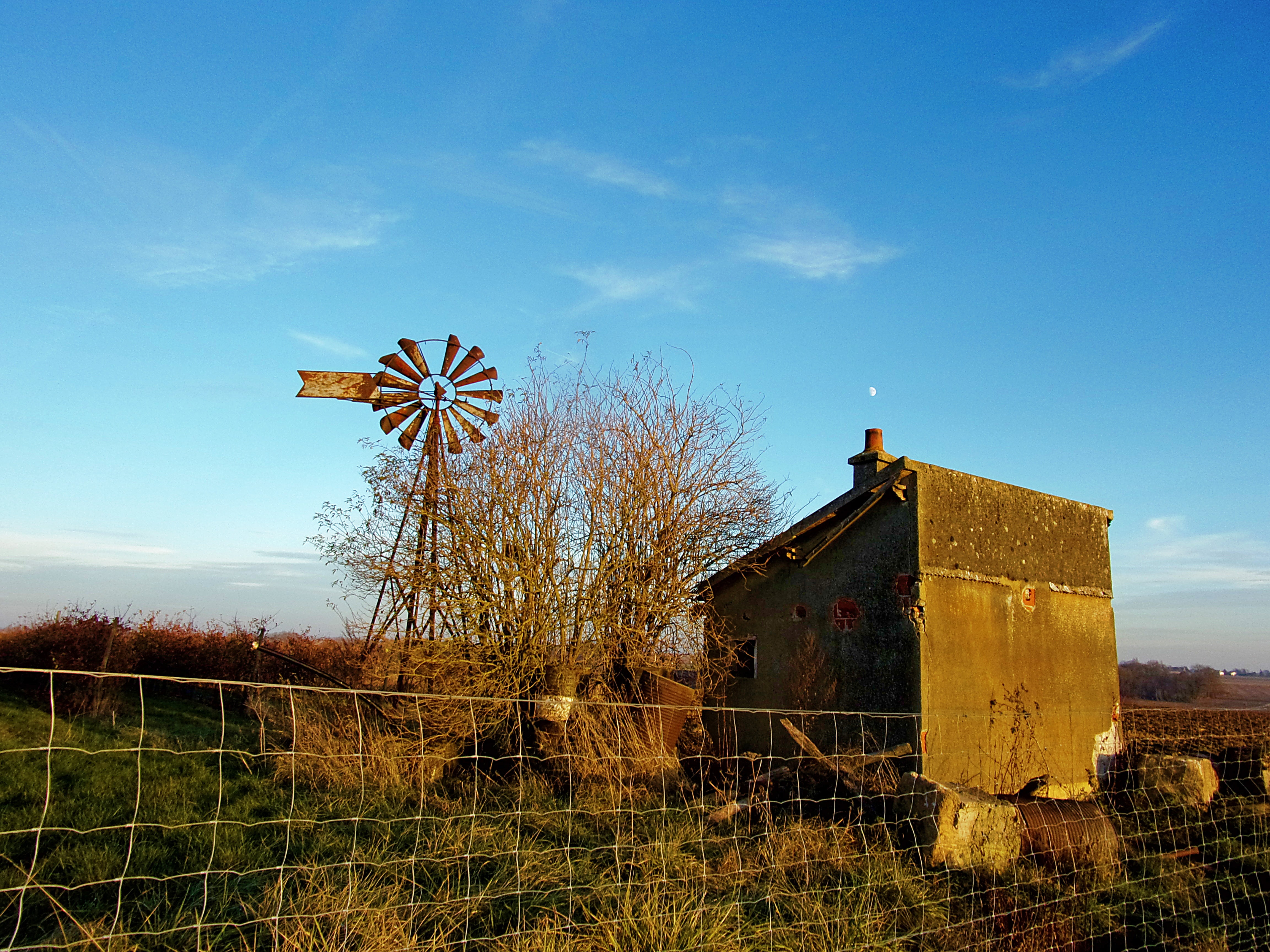 fall, fence, field, clear sky, environmental conservation, outdoors, environment, windmill, seine et marne, fuel and power generation, architecture, building exterior, HD Wallpaper