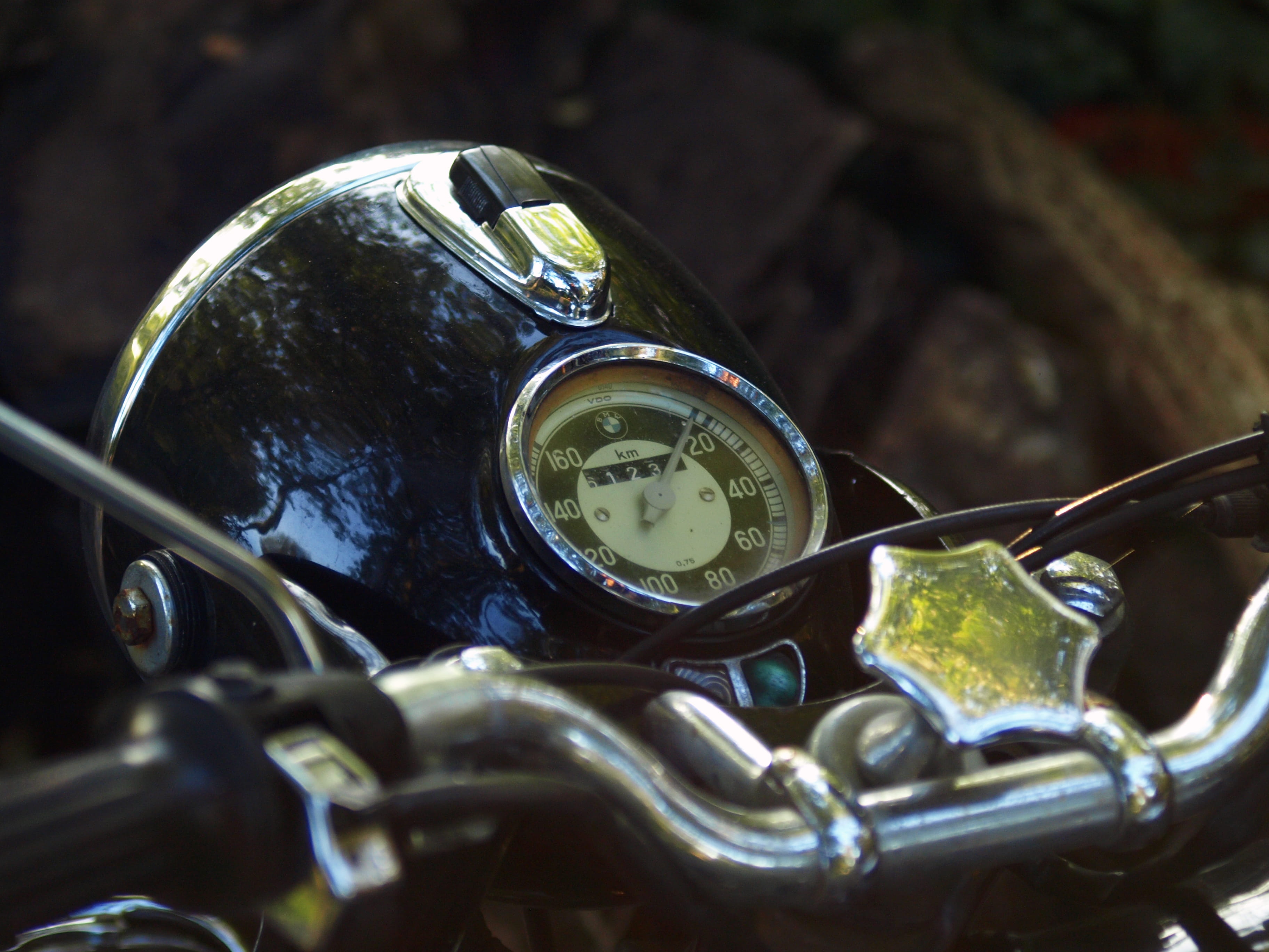 day, motorcycle, shiny, number, selective focus, speedometer, reflection, motorbike, time, chrome, no people, close-up, metal, counter, still life, mode of transportation, HD Wallpaper