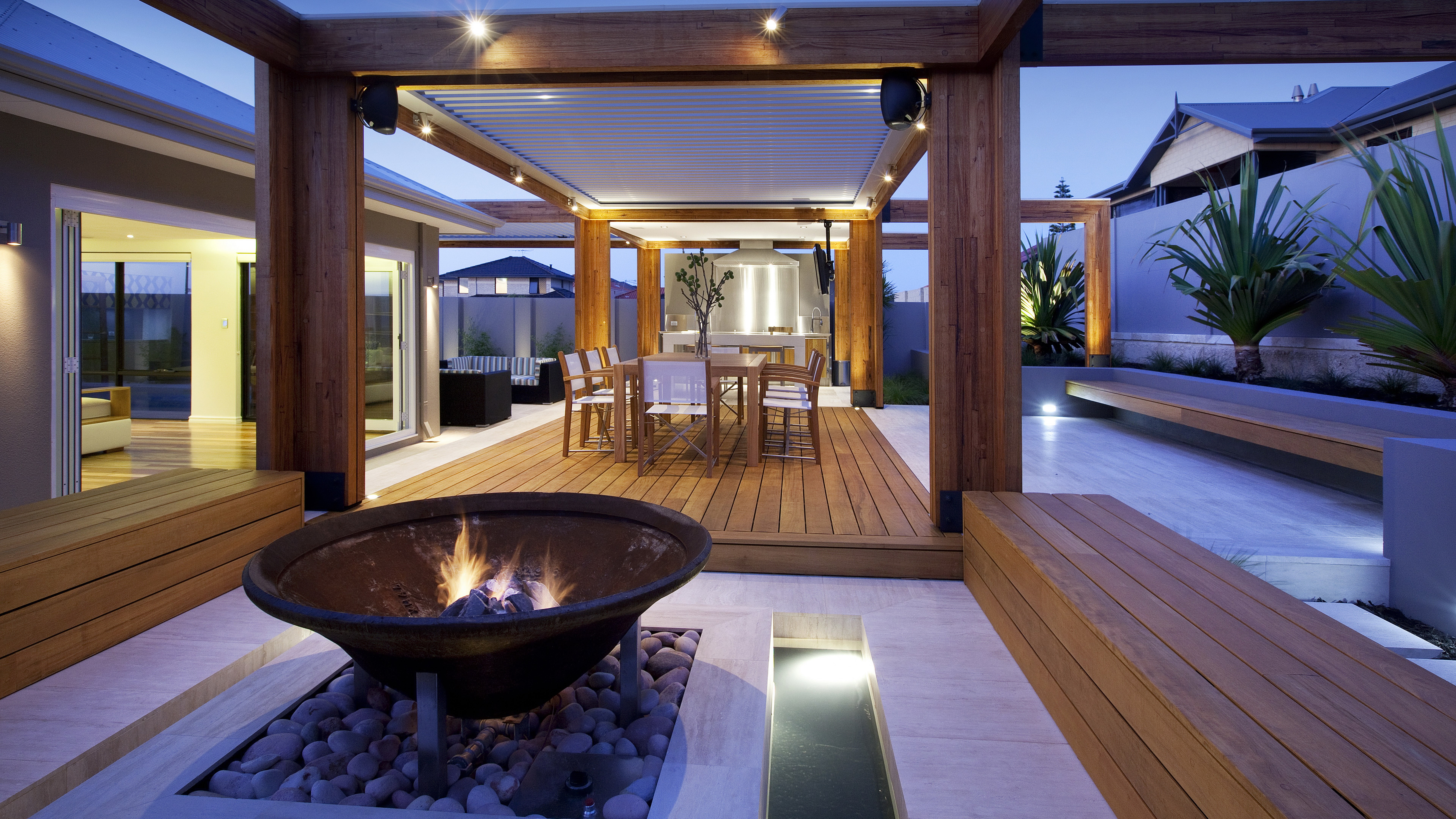 water, architecture, wood - material, outdoor living room picture, burning, indoors, nature, modern, 8K, hot tub, no people, swimming pool, built structure, HD Wallpaper
