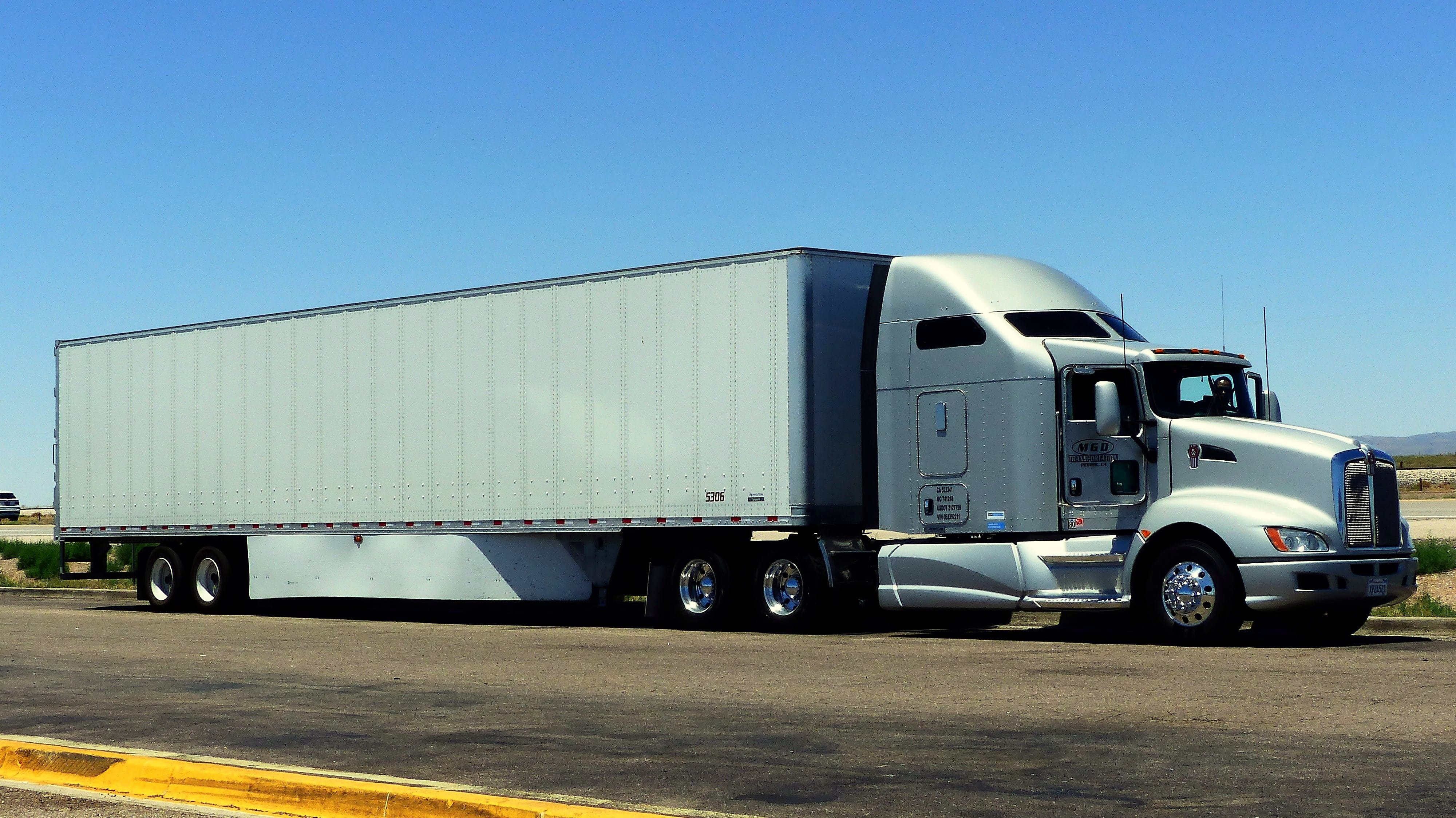 multiple lane highway, vehicle trailer, business, trailer, outdoors, land vehicle, industry, goods, motor vehicle, mode of transportation, vehicle, 4K, HD Wallpaper
