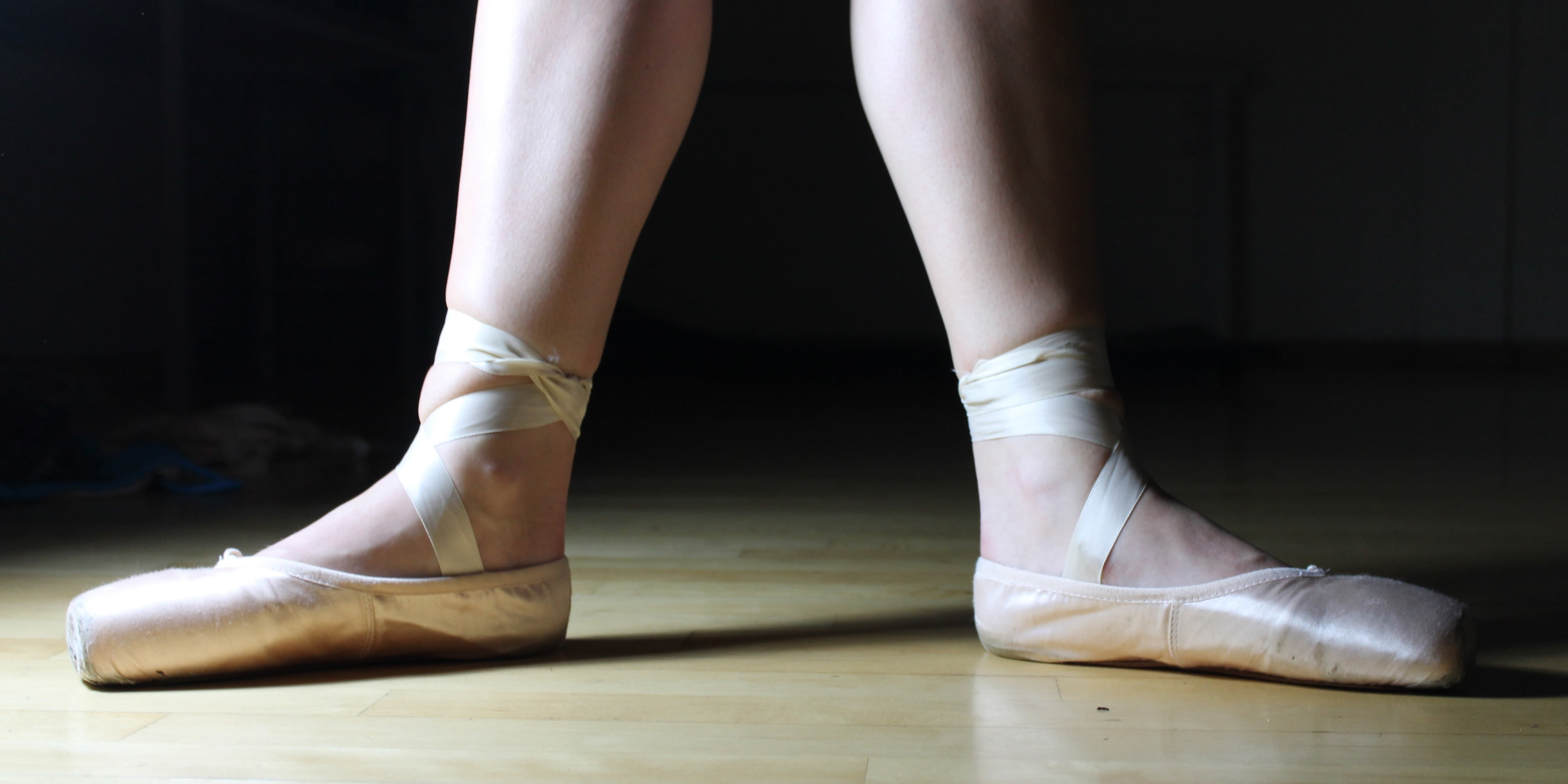 traditional, black background, elegance, human foot, 4K, shoes, limb, dancing, shoe, skill, stage, flooring, classical, teenager, performance, low section, HD Wallpaper