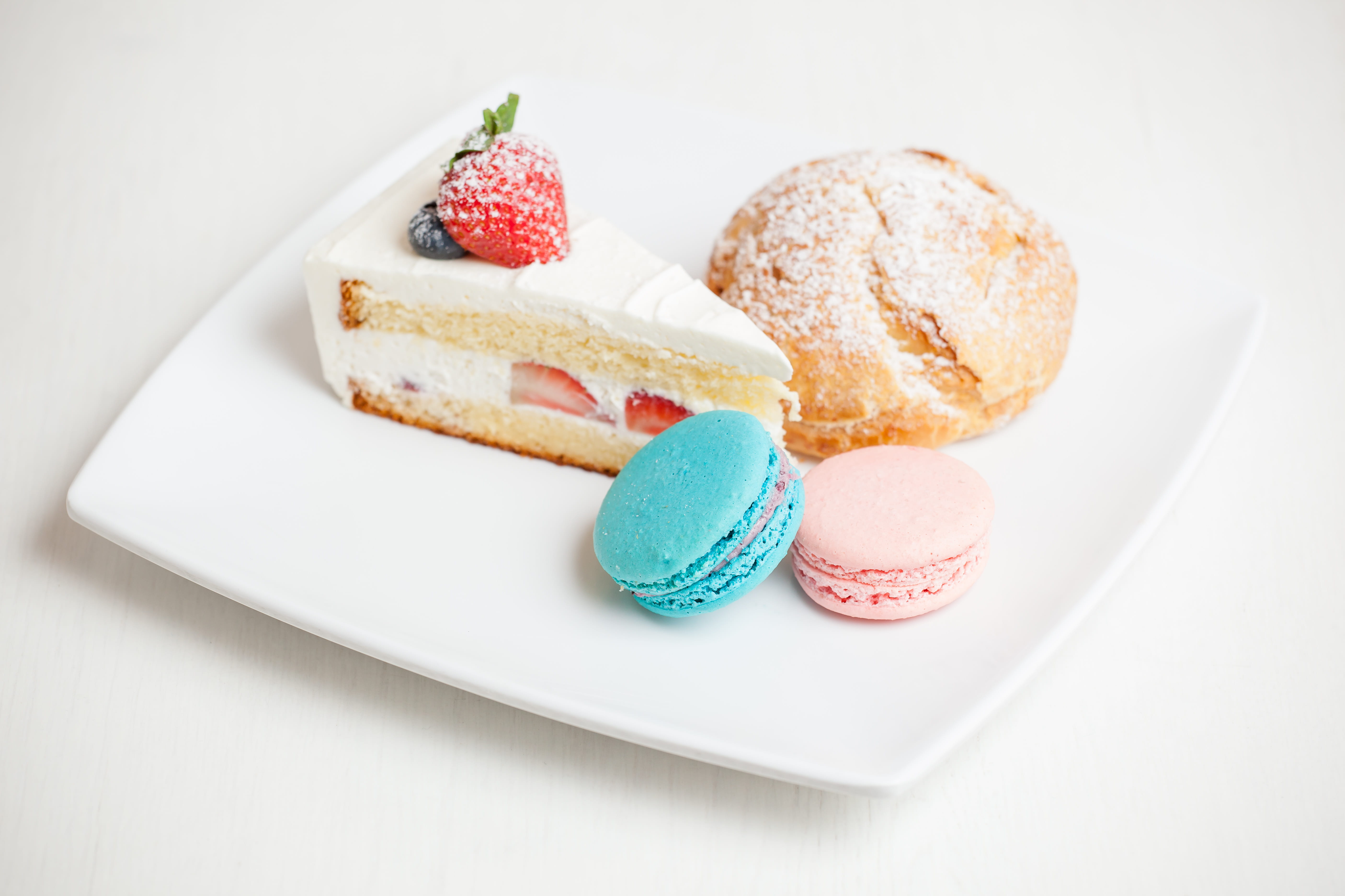 restaurant, cake, baked, backgrounds, strawberry, deliciou, 5K, pink Color, no People, cookie, assorted, food, cooky, french Culture, yellow, bakery, sponge, HD Wallpaper