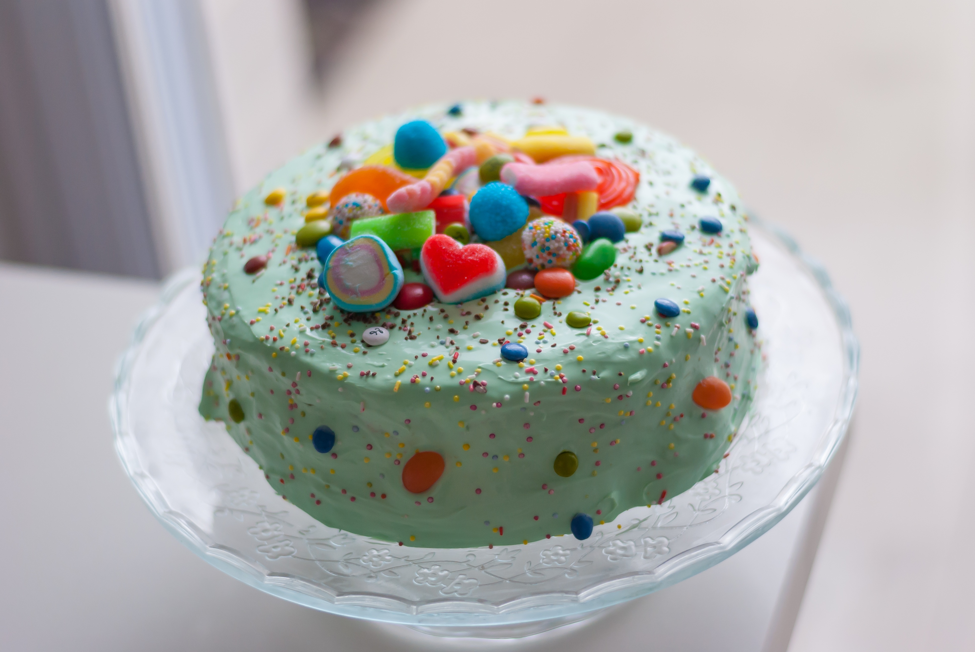 sprinkles, covered, cupcake, cream, celebration, 4K, close-up, indulgence, multi colored, pie, sweet food, indoors, sweet, creamy, chocolate, food, temptation, HD Wallpaper