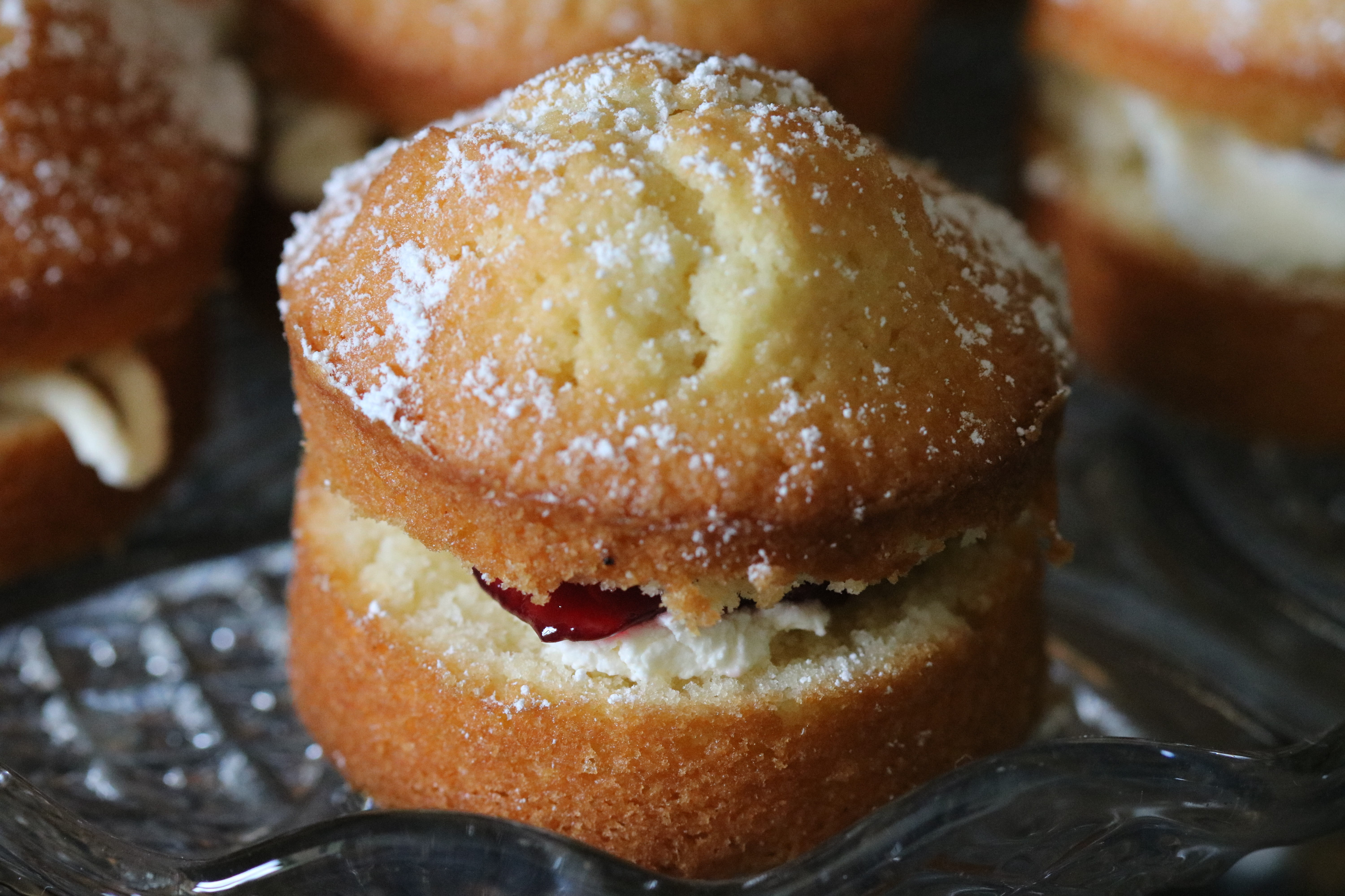 fast food, french food, victoria sponge, sugar, focus on foreground, dessert, food, freshness, selective focus, temptation, no people, snack, 5K, sweet food, HD Wallpaper