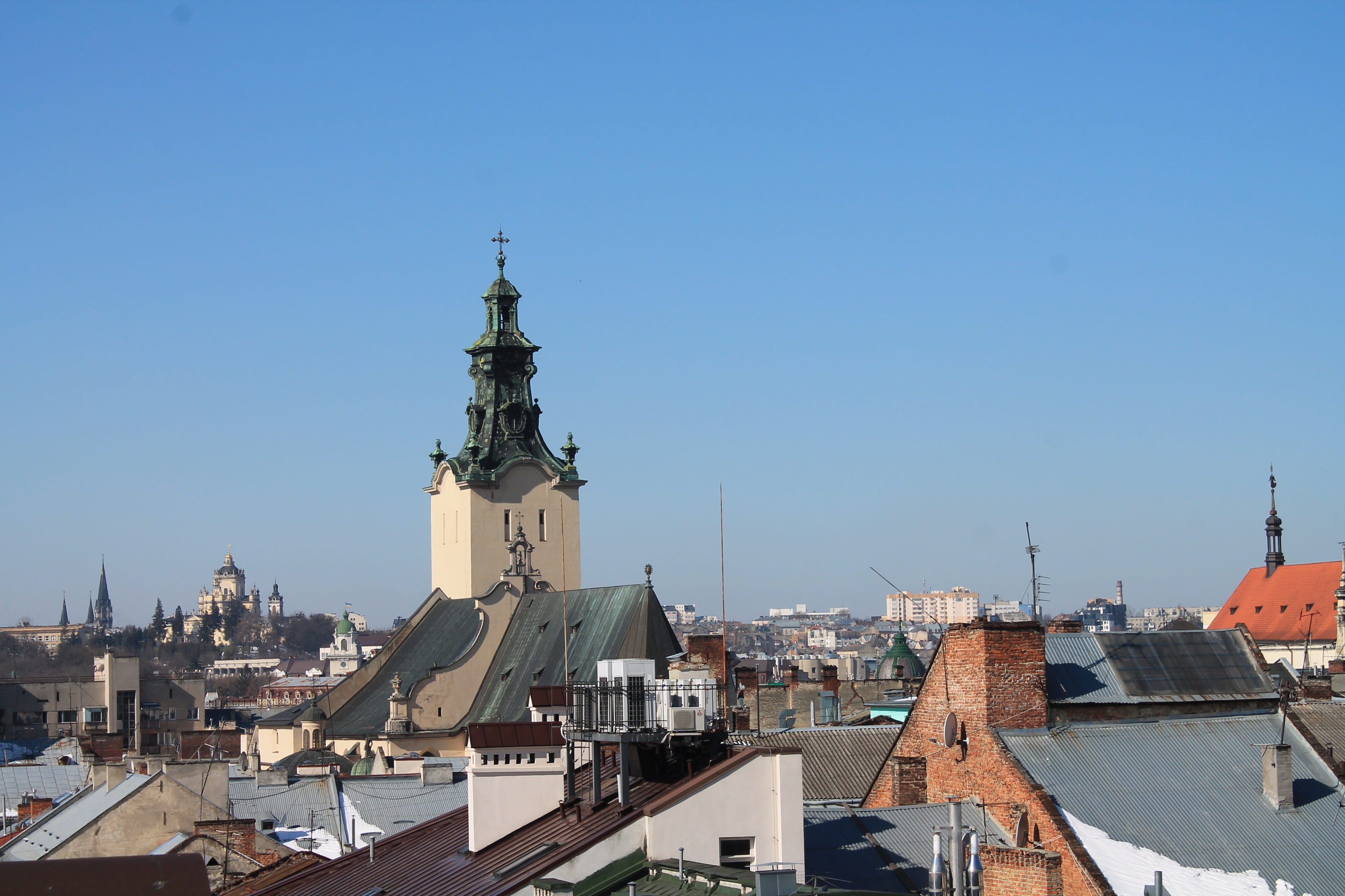 architecture, place of worship, belief, 4K, travel, tower, spirituality, clear sky, copy space, religion, no one, ukraine, building, sky, cityscape, megalopolis, HD Wallpaper