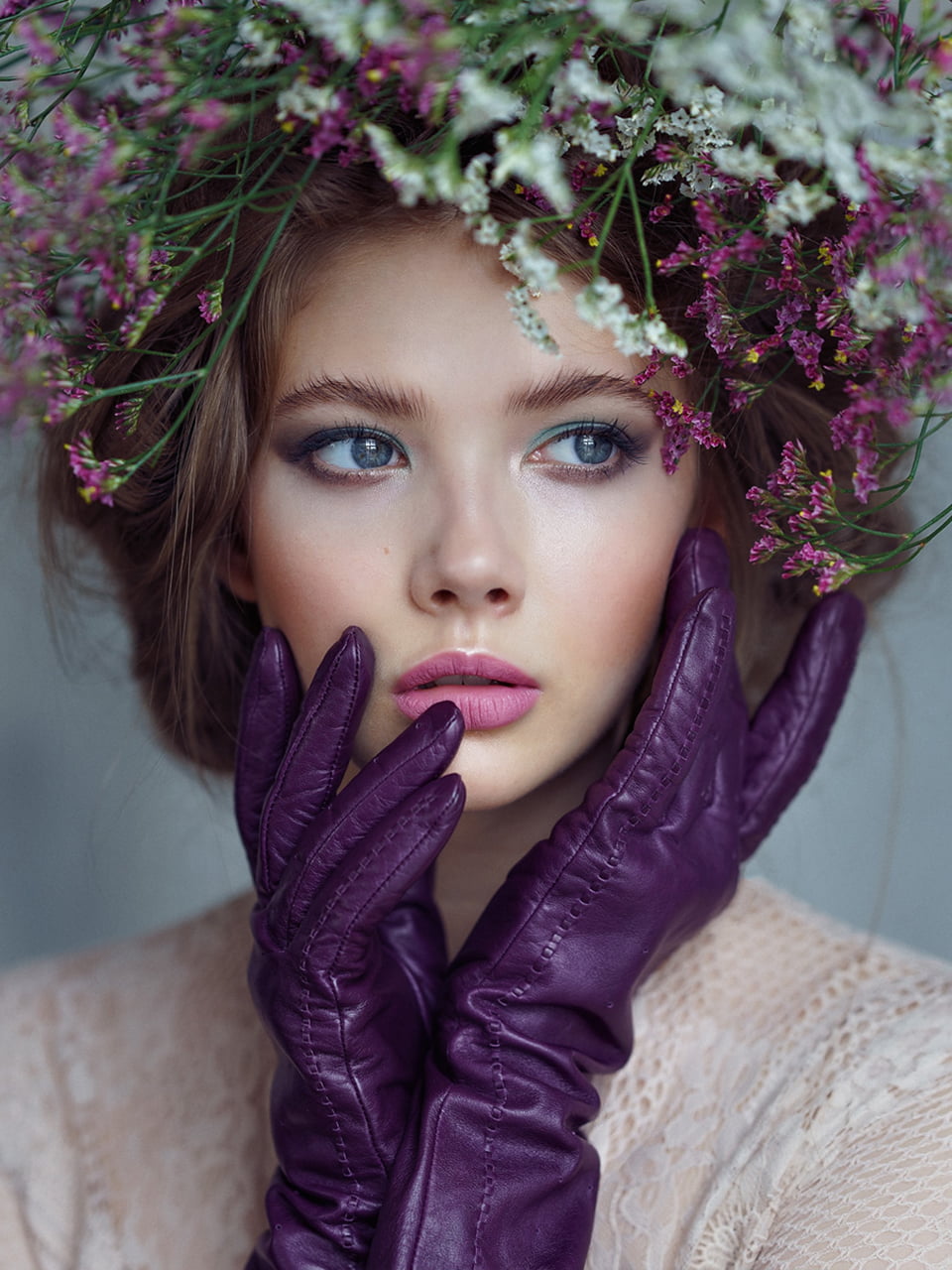 makeup, Alexey Kazantsev, portrait, brunette, 720P, gloves, simple background, women, flowers, purple, blue eyes, glamour, pink lipstick, Phone HD Wallpaper