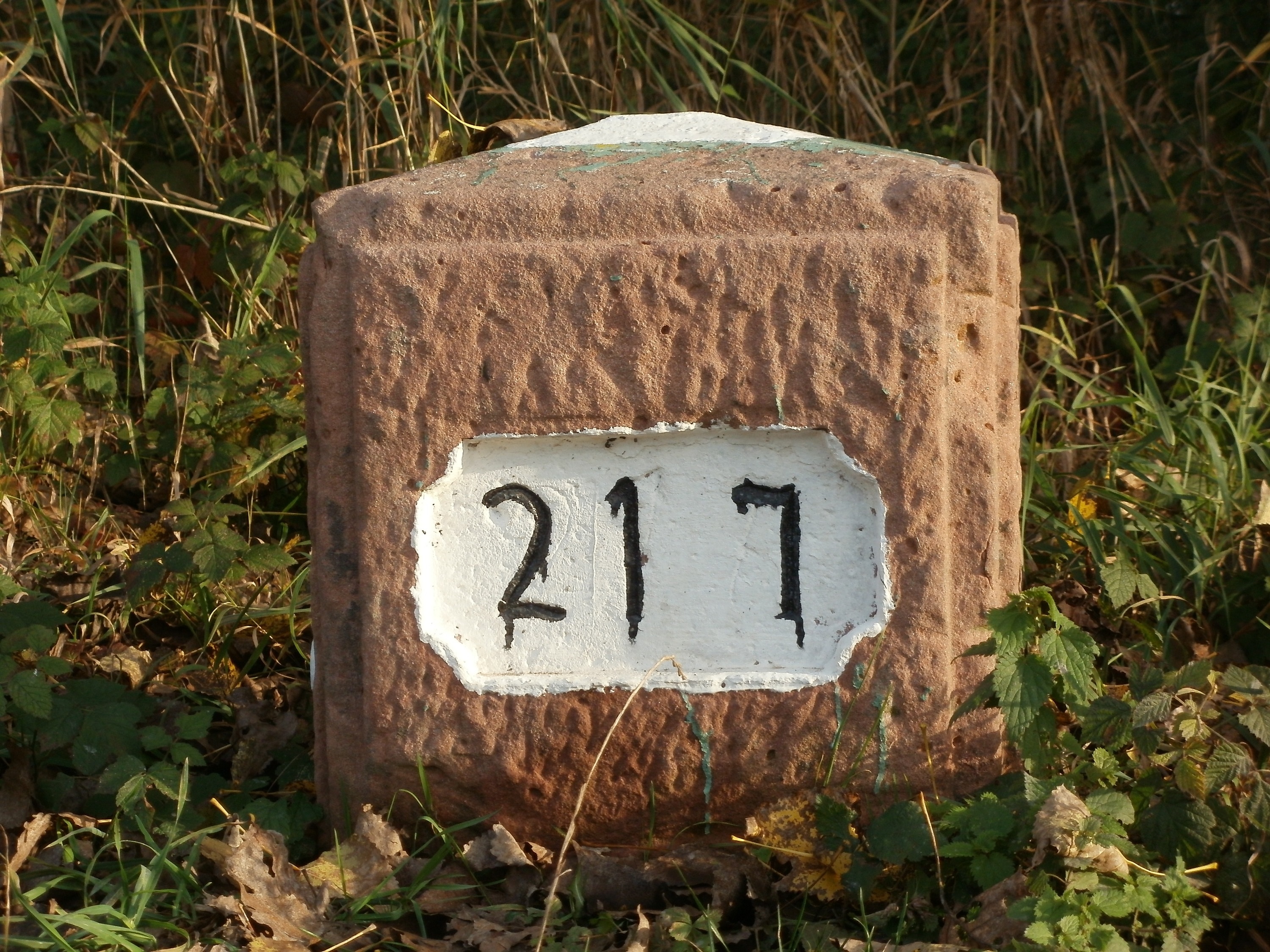 travel, day, rock - object, number, outdoors, focus on foreground, no people, label, stone, close-up, distance, land, symbol, sign, wood - material, 2K, HD Wallpaper