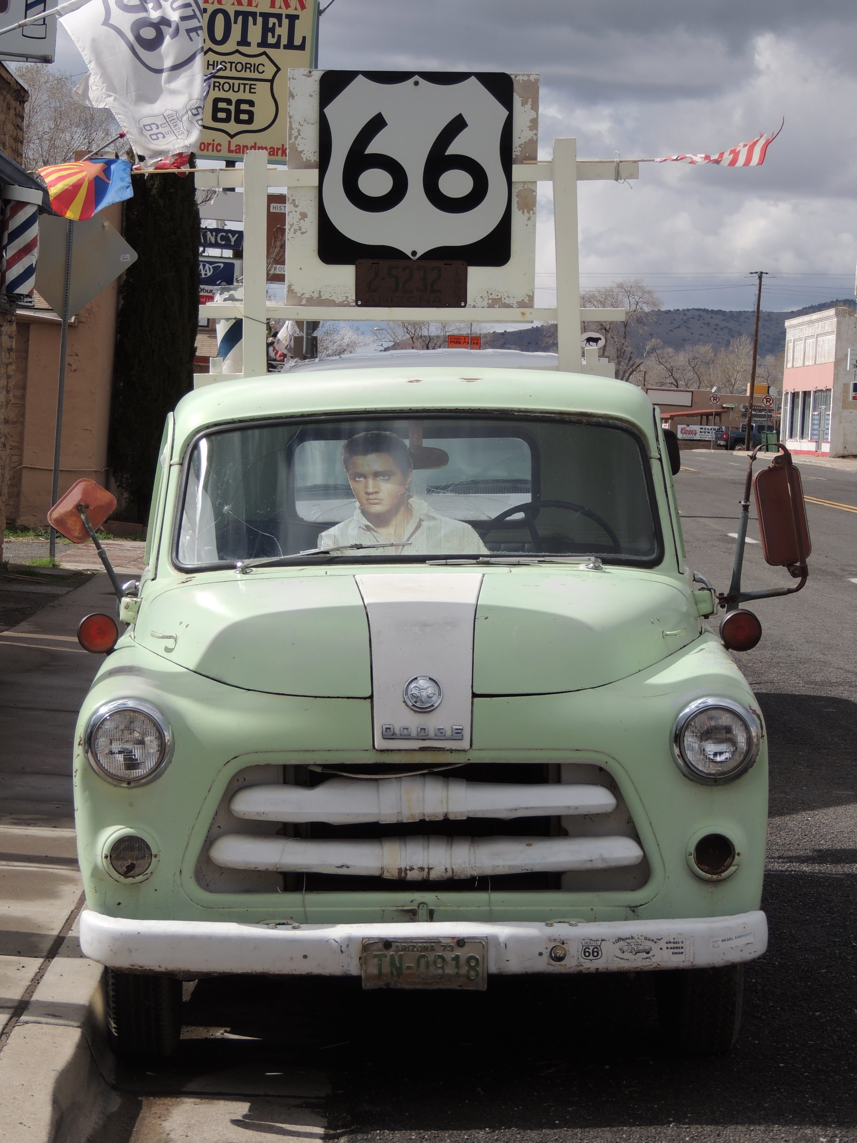 transportation, number, motor vehicle, city, outdoors, road, land vehicle, seligman, text, car, architecture, mode of transportation, route 66, day, united states, Phone HD Wallpaper