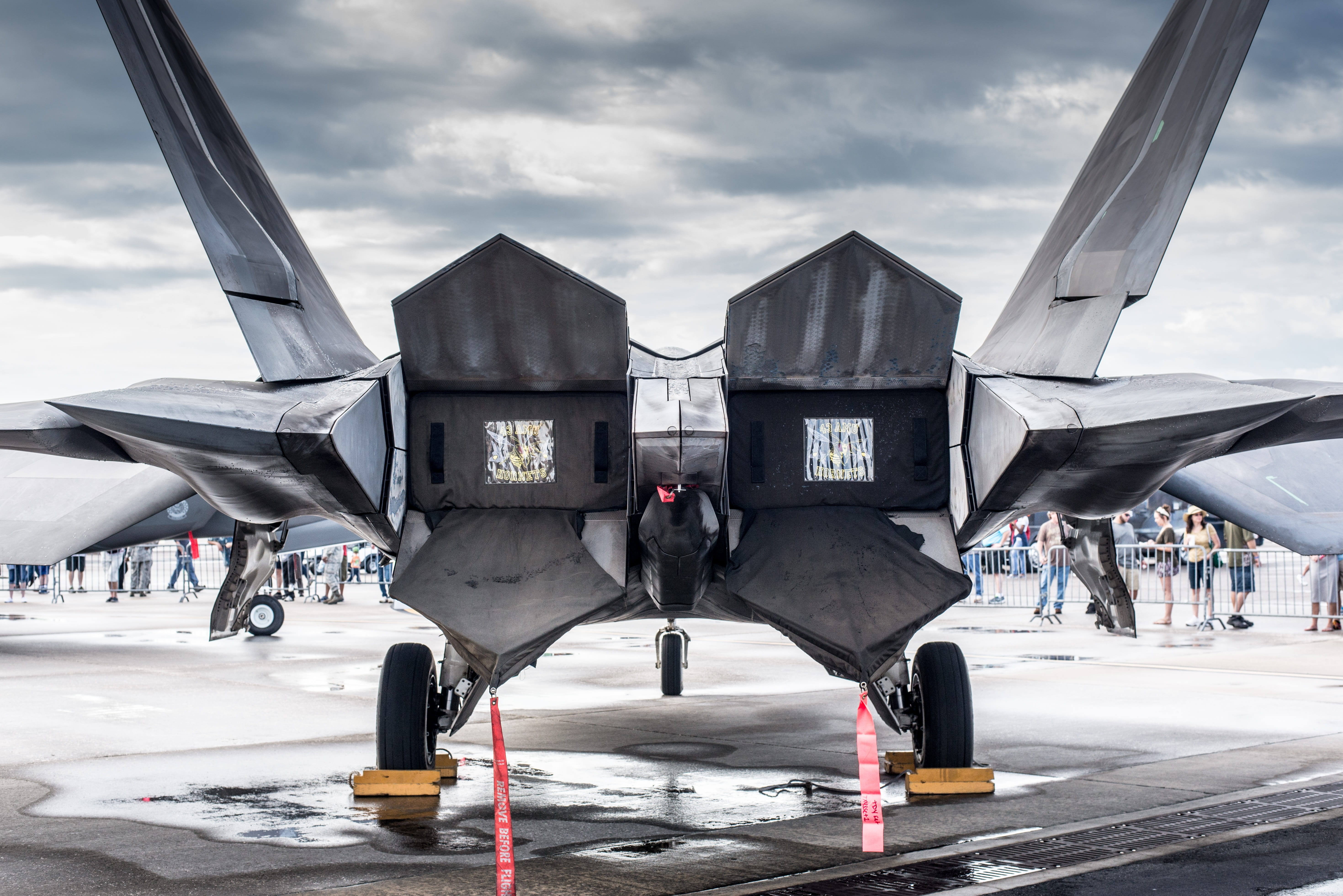 real people, building exterior, people, sky, mode of transportation, travel, built structure, f22, white, airshow, cloud - sky, outdoors, plane, runway, HD Wallpaper