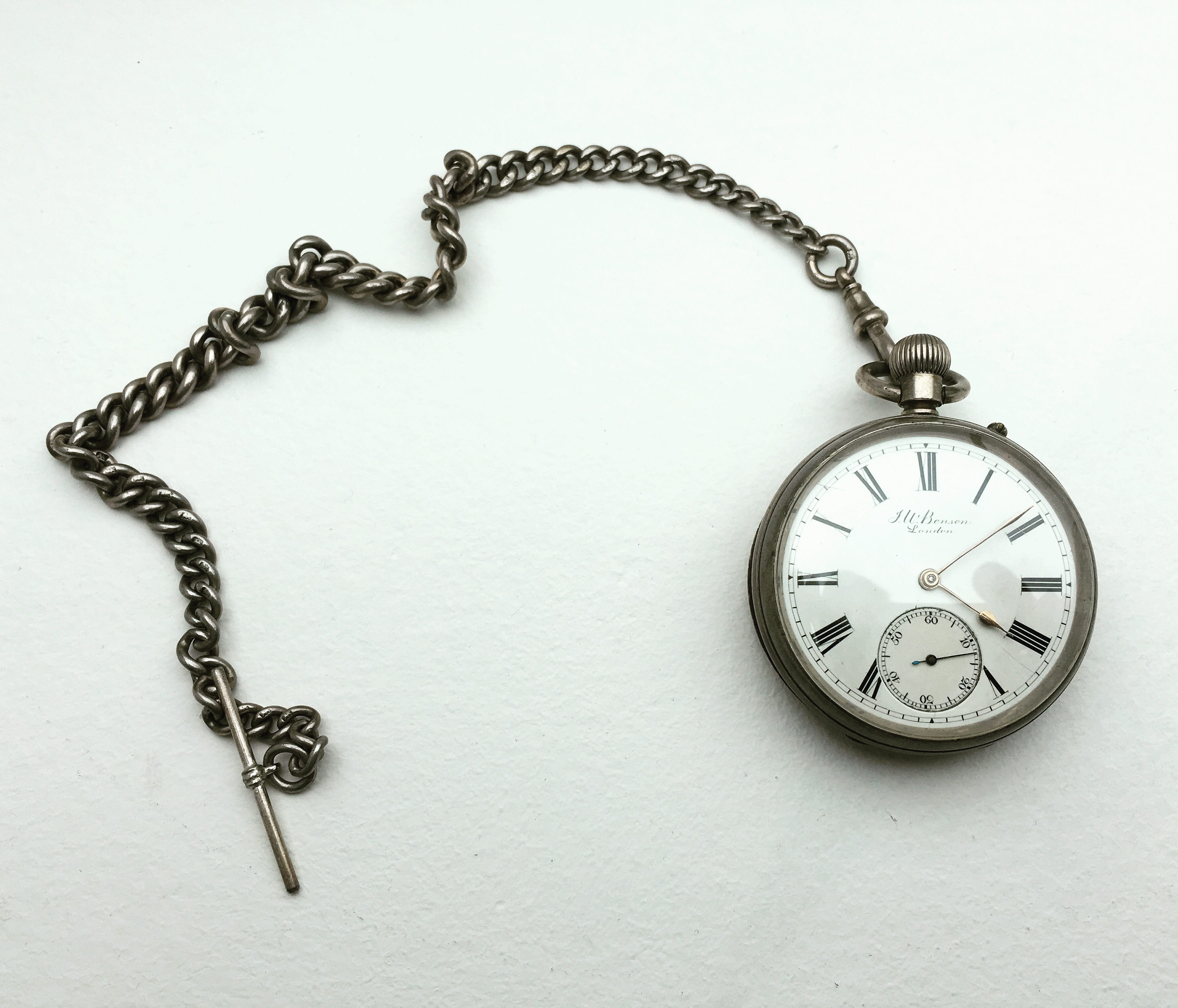 timepiece, metal, no people, clock, clock face, high angle view, chain, silver colored, 2K, white background, pocket watch, close-up, antique, pocketwatch, HD Wallpaper