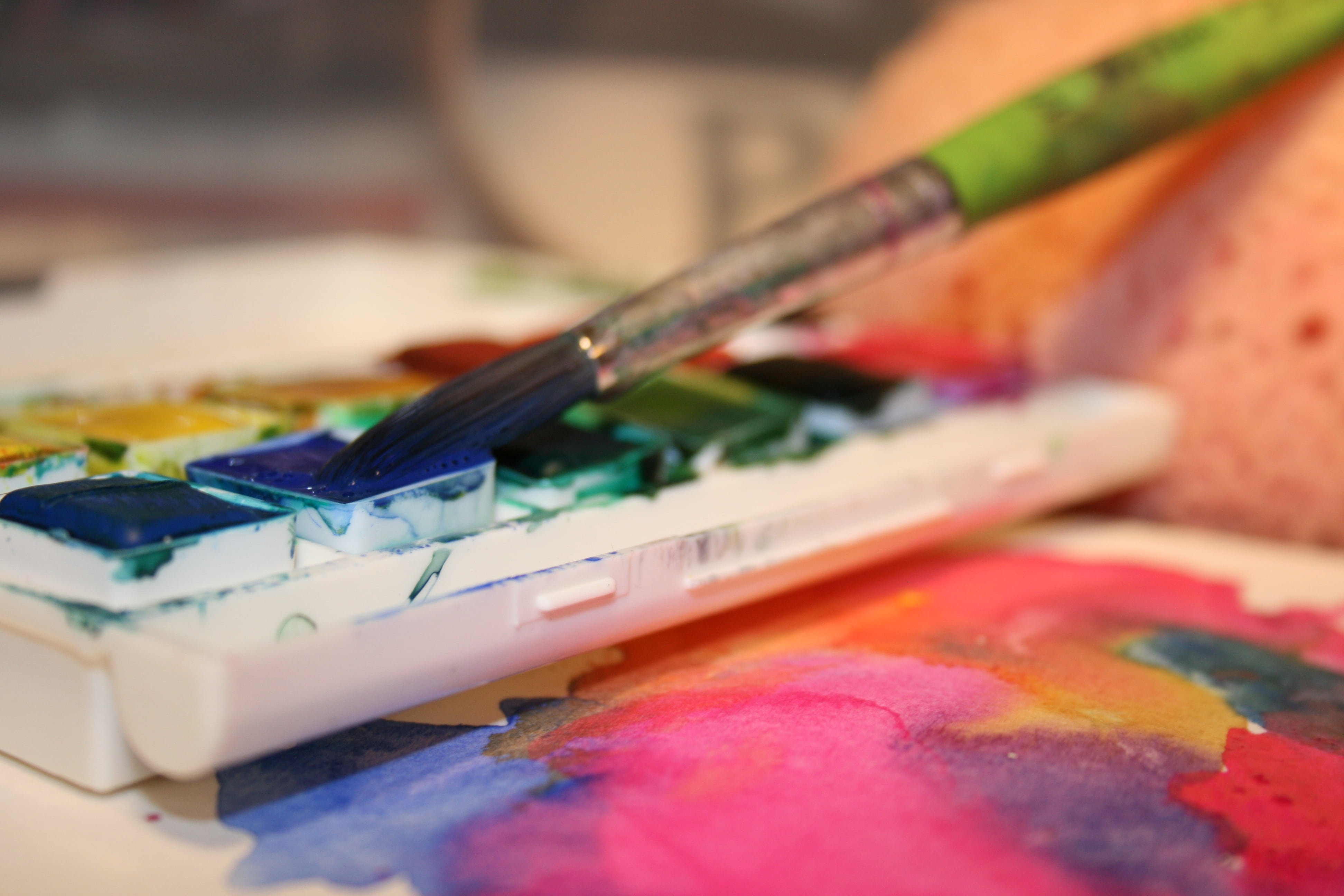 close-up, group of objects, still life, choice, pencil, art and craft, tusche indian ink, watercolour, paintbrush, painting, paint, selective focus, image, HD Wallpaper