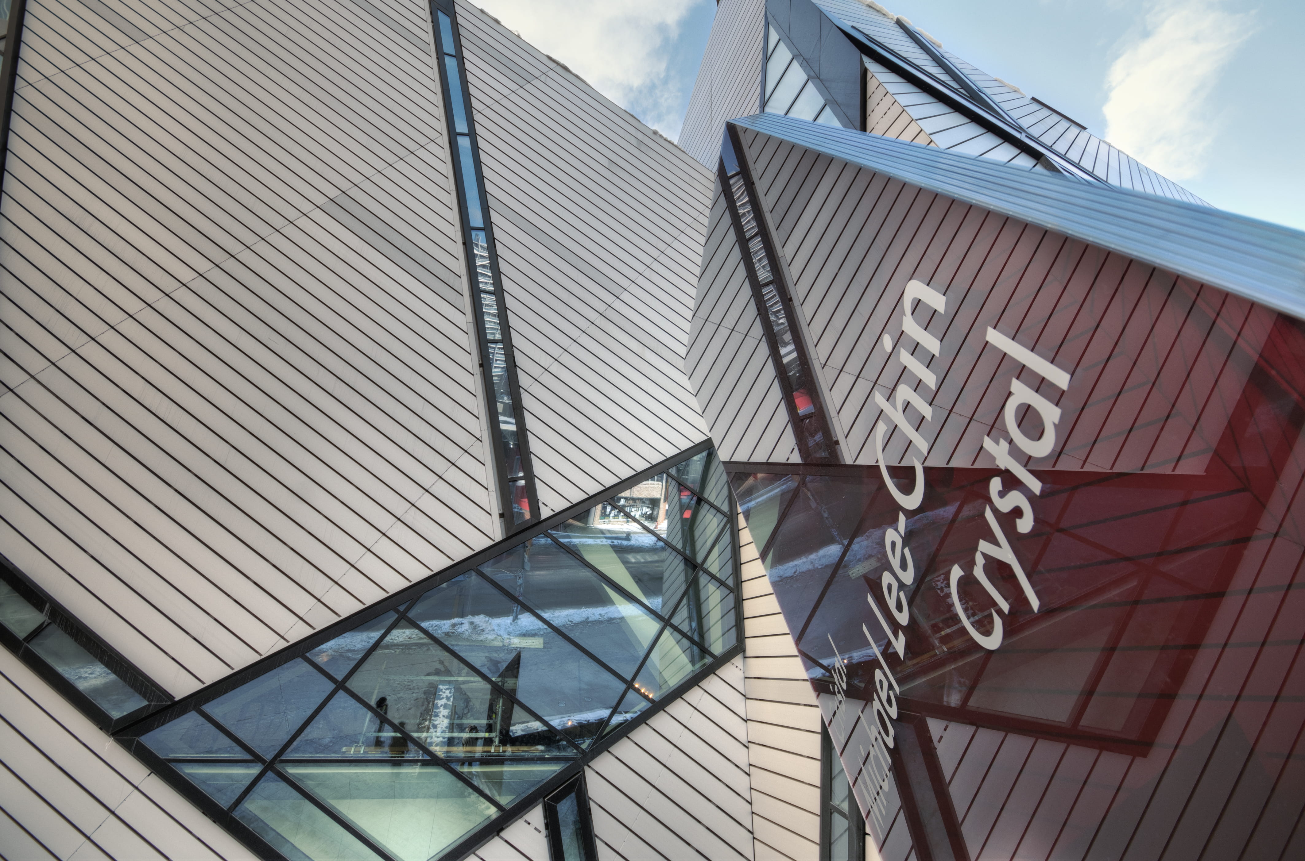 modern, sunlight, building exterior, connection, city, geometry, low angle view, day, no people, architecture, bridge, toronto, cloud - sky, metal, corrugated, HD Wallpaper