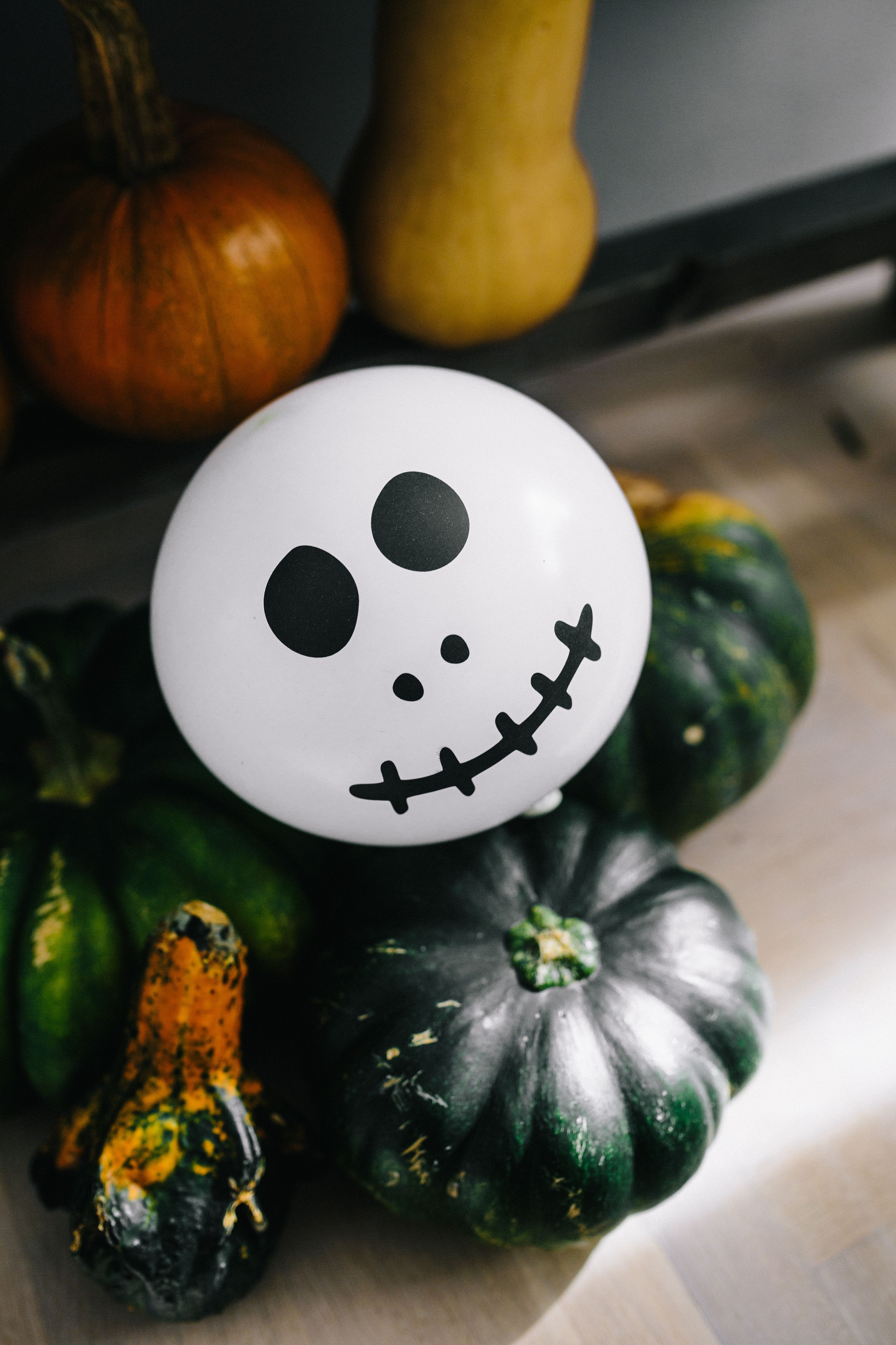 anthropomorphic, creativity, focus on foreground, 4K, table, halloween, pumpkin, vegetables, fall, vegetable, healthy eating, autumn, celebration, amp, Phone HD Wallpaper