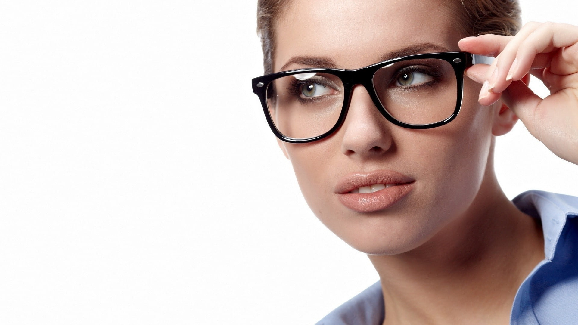 brightly lit, close-up, fashion, studio shot, beautiful woman, contemplation, human body part, eyewear, females, human face, women, 1080P, cut out, copy space, HD Wallpaper