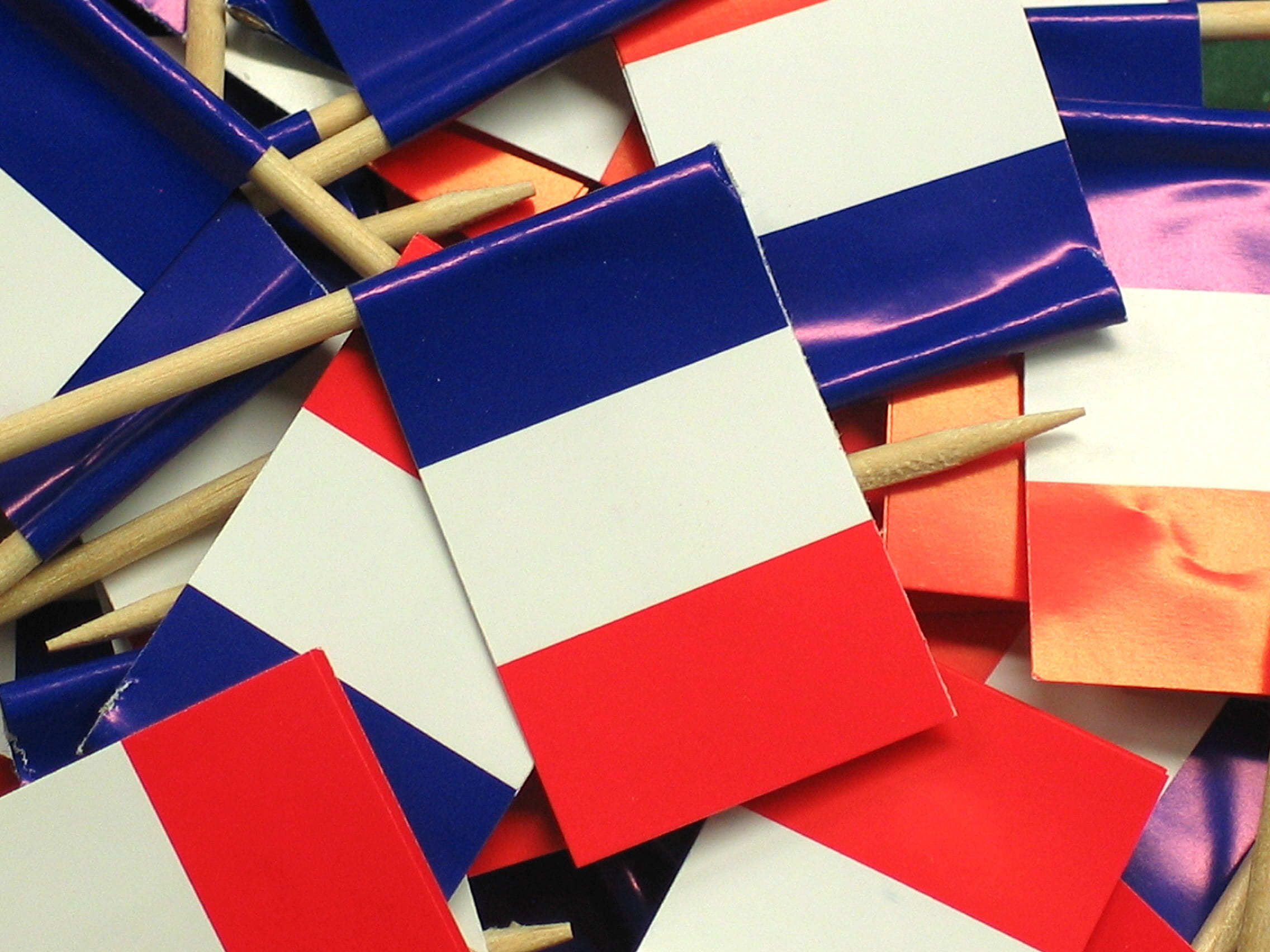 decoration, flag, red, deco, creativity, spit, no people, france, geometric shape, pattern, paper banner, shape, table, white, multi colored, 1080P, wooden skewer, HD Wallpaper