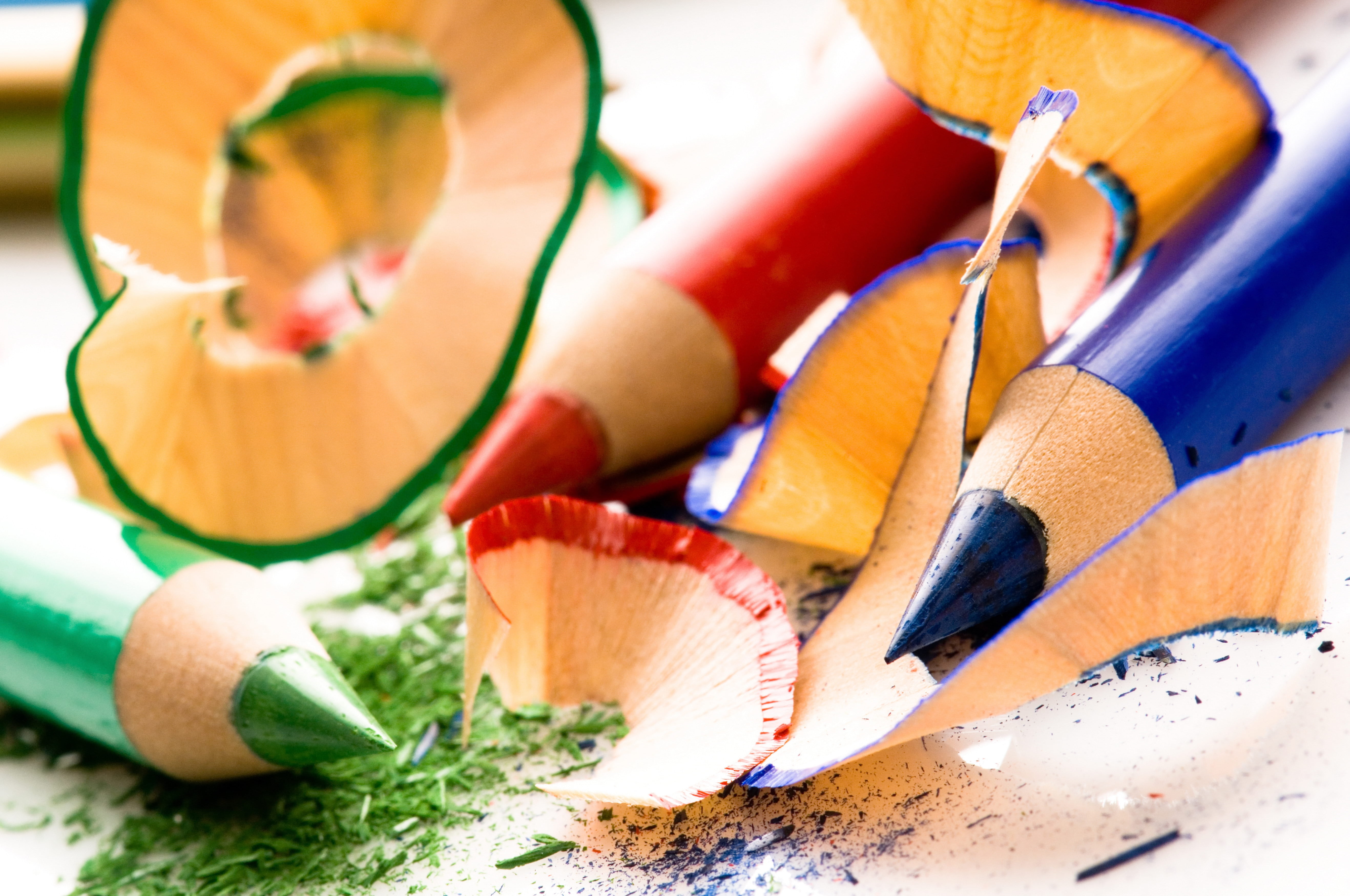 sharp, colors, choice, single Object, 5K, craft, white, multi Colored, green color, paint, green, blue, macro, group, still life, selective focus, art and craft equipment, HD Wallpaper