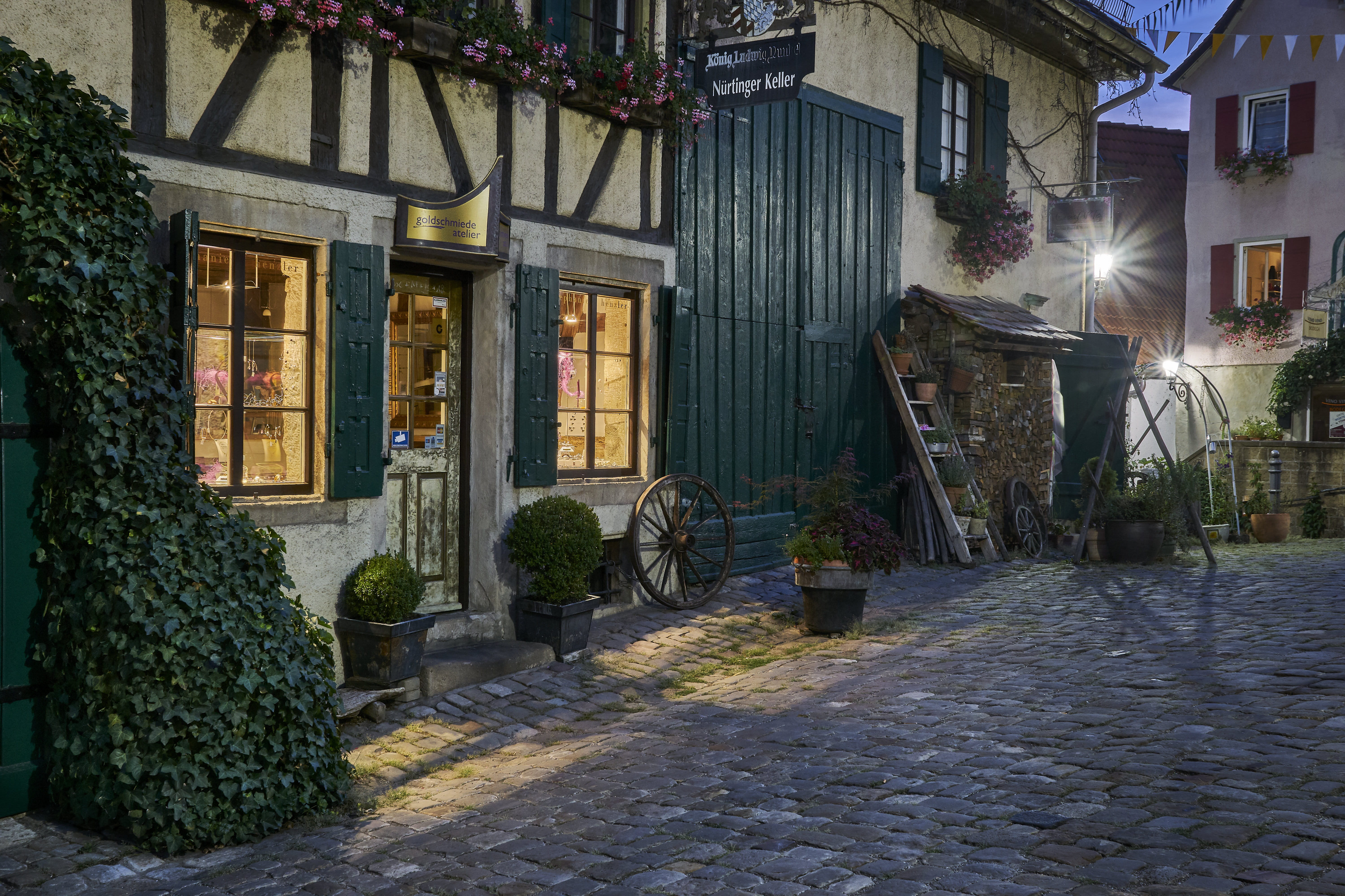 cobblestones, nature, outdoors, house, building, morning, city, day, street, tuscany, entrance, built structure, goldsmiths, residential district, building exterior, HD Wallpaper