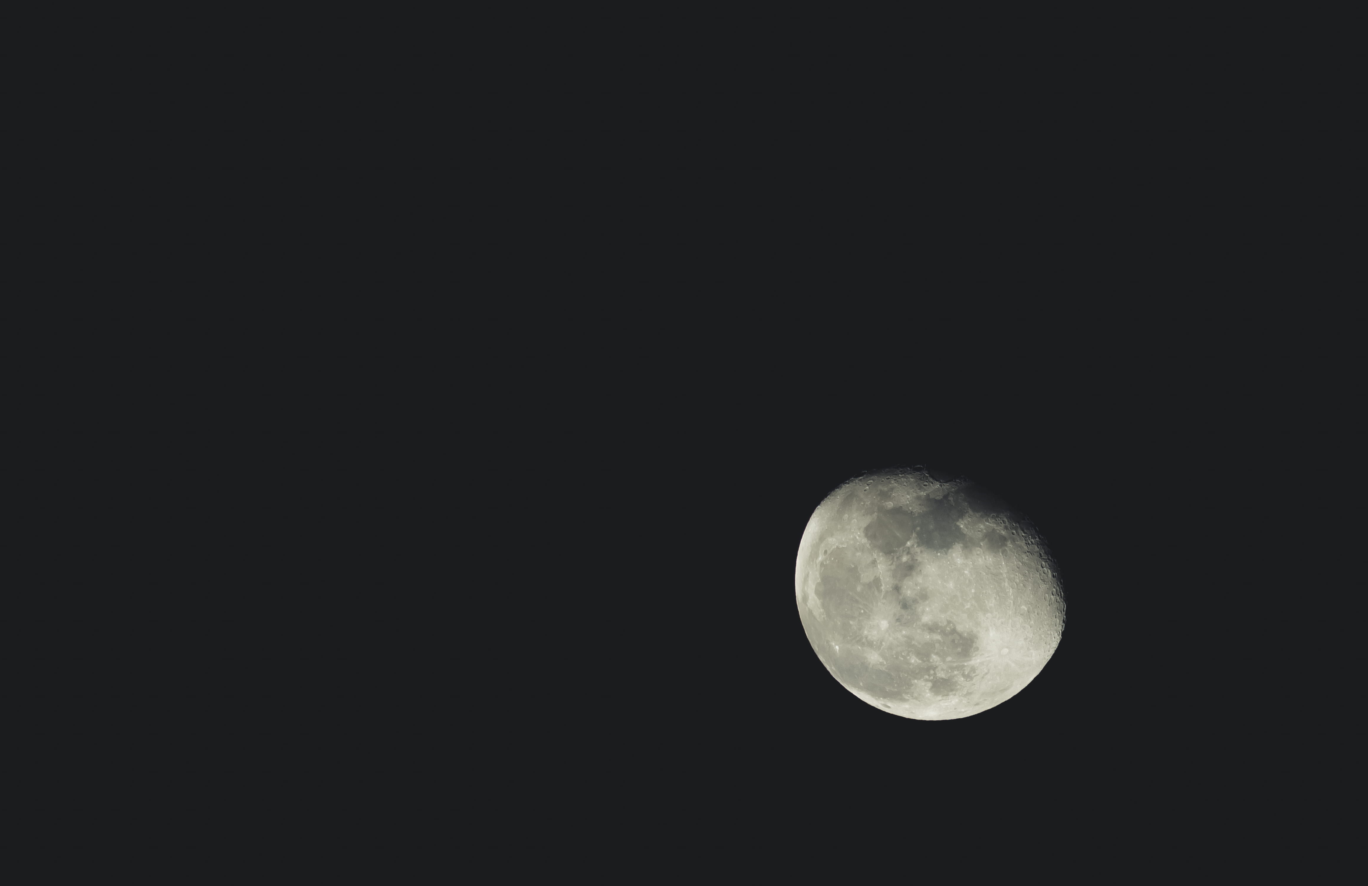 tranquil scene, dark, astronomy, tranquility, planetary moon, night, view, scenics - nature, 4K, black background, idyllic, moon, black, full moon, astrology, HD Wallpaper