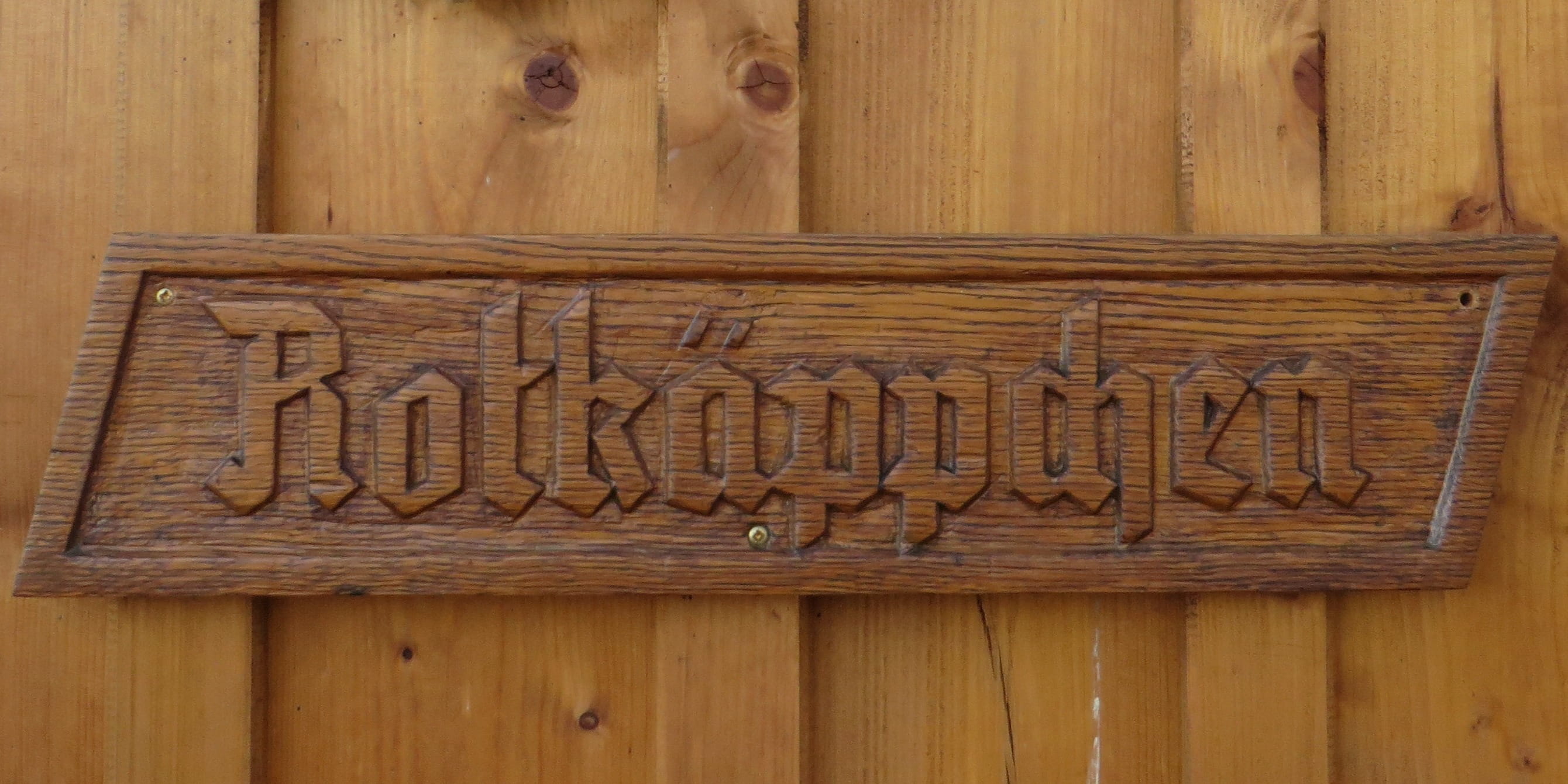 western script, text, communication, old, close-up, wood - material, Rotkäppchen, no people, craft, 2K, Sign, Fairy Tales, wooden sign, wood, brown, Wooden, HD Wallpaper