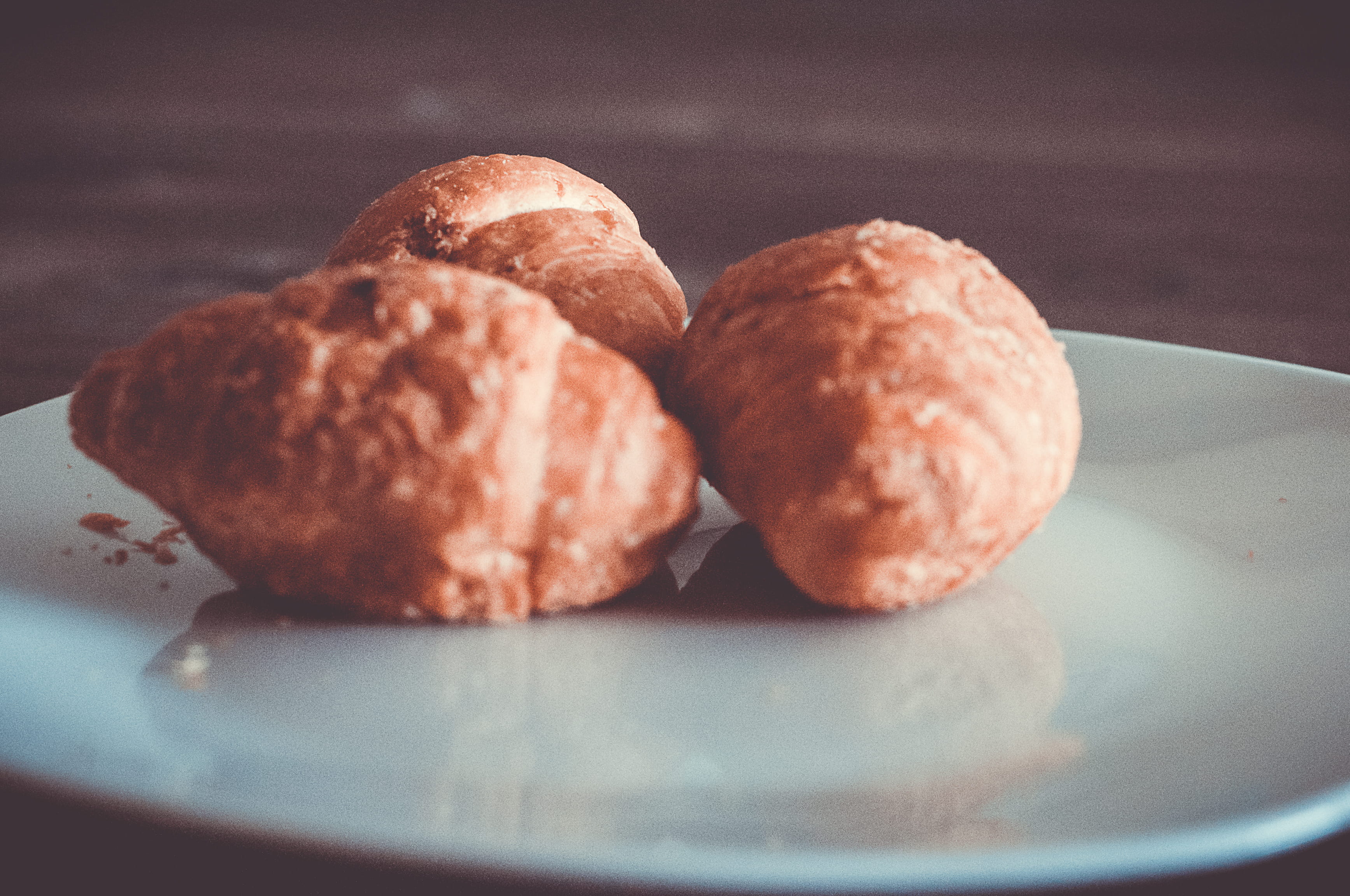 freshness, food, breakfast, ceramic, bun, indoors, bread, french food, table, three, biscuit, food and drink, pastry, asian food, breads, closeup, diner, HD Wallpaper