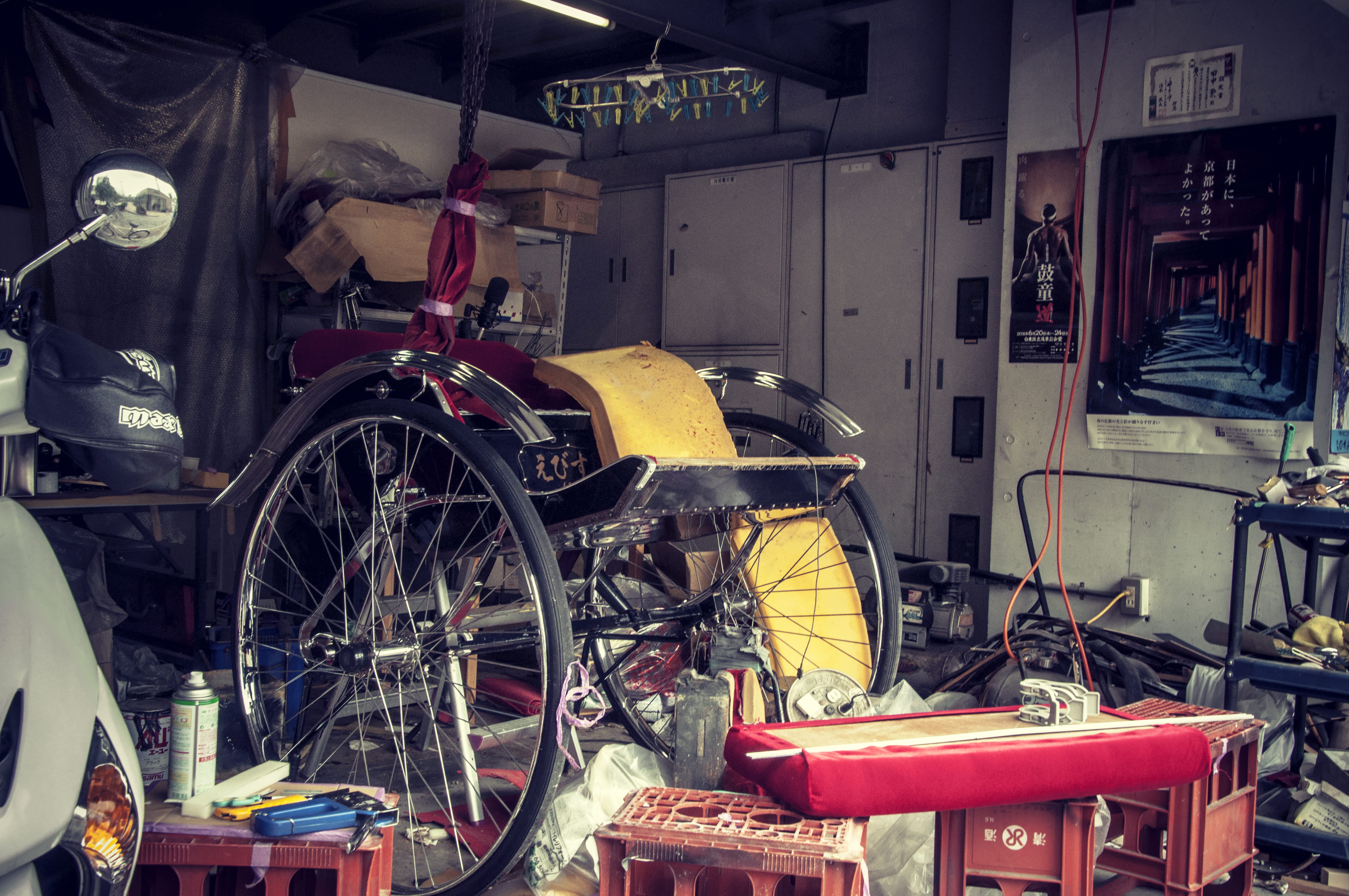 land vehicle, mode of transportation, day, garage, junkyard, auto repair shop, shopping, taitō, 4K, outdoors, old, transportation, wheel, jinrikisha, old town, HD Wallpaper