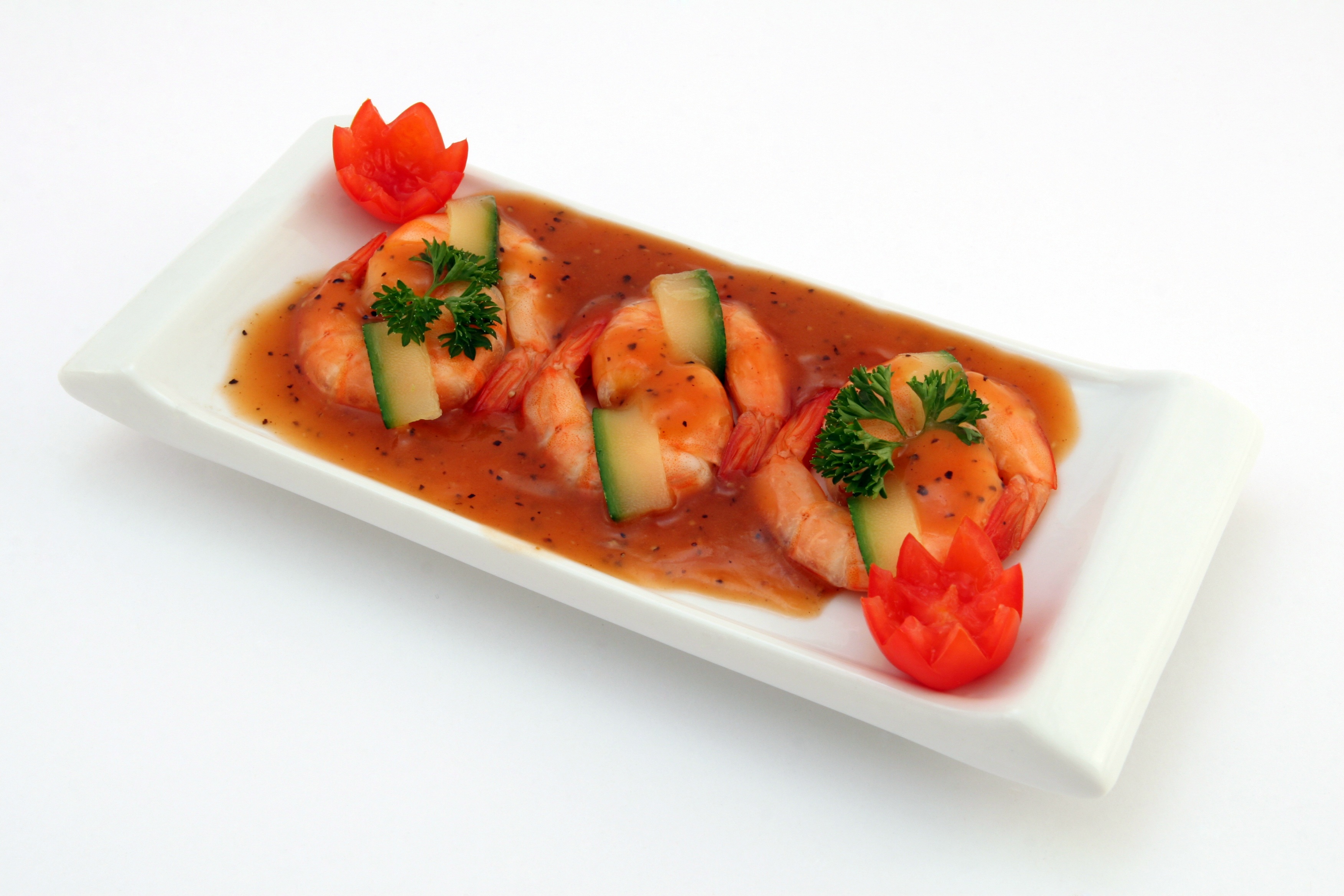 tomatoes, natural, isolated, dinner, lunch, delicious, plate, nourishing, garnish, herb, protein, prawns, 2K, cholesterol, tomato, shrimps, fruit, nutrition, HD Wallpaper