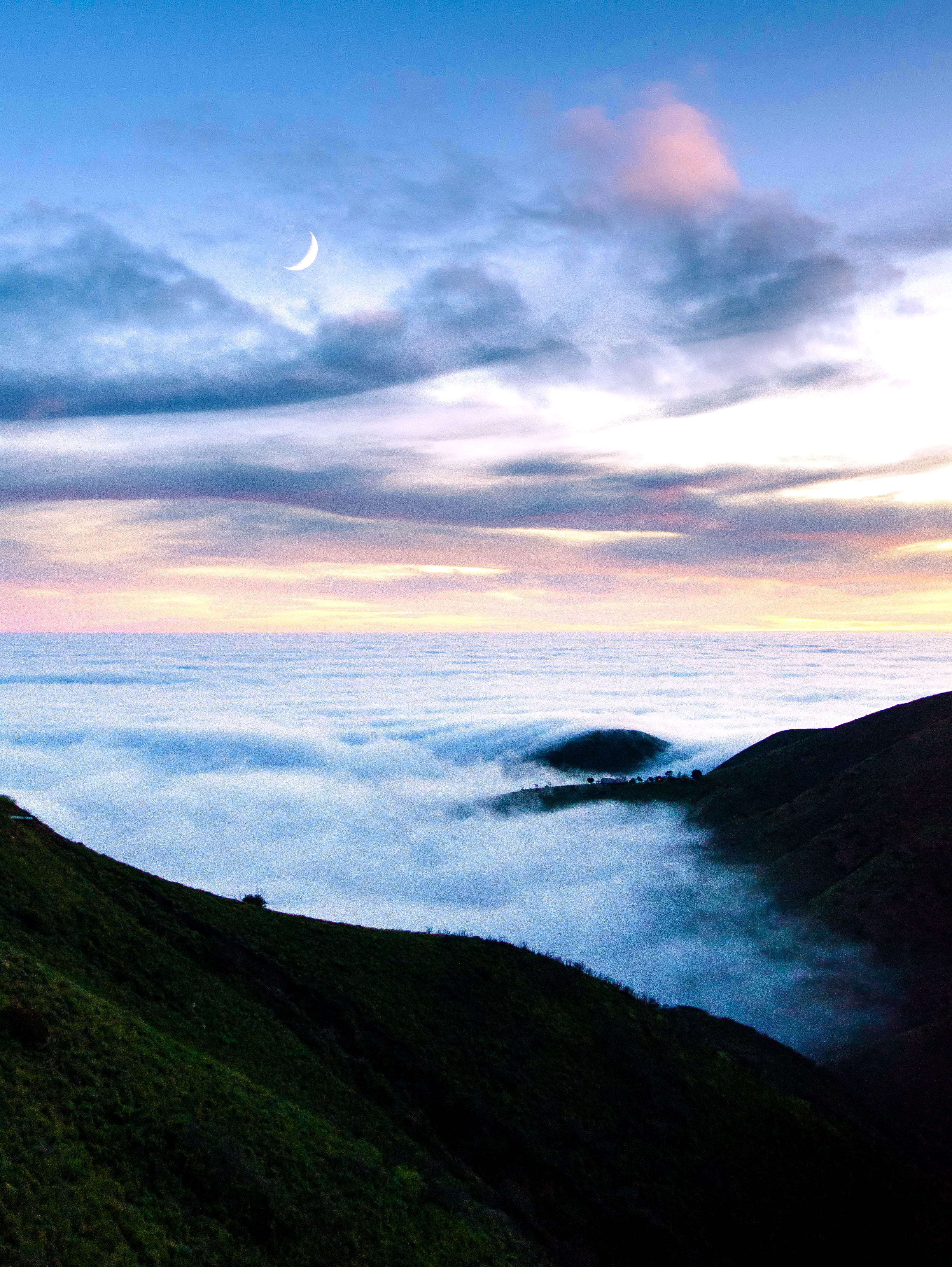 outdoors, cloud - sky, horizon, ocean, sea, tranquility, cloudy, nature, sunrise, no people, blue, ridge, beauty in nature, 4K, tree, mountain, non-urban scene, Phone HD Wallpaper