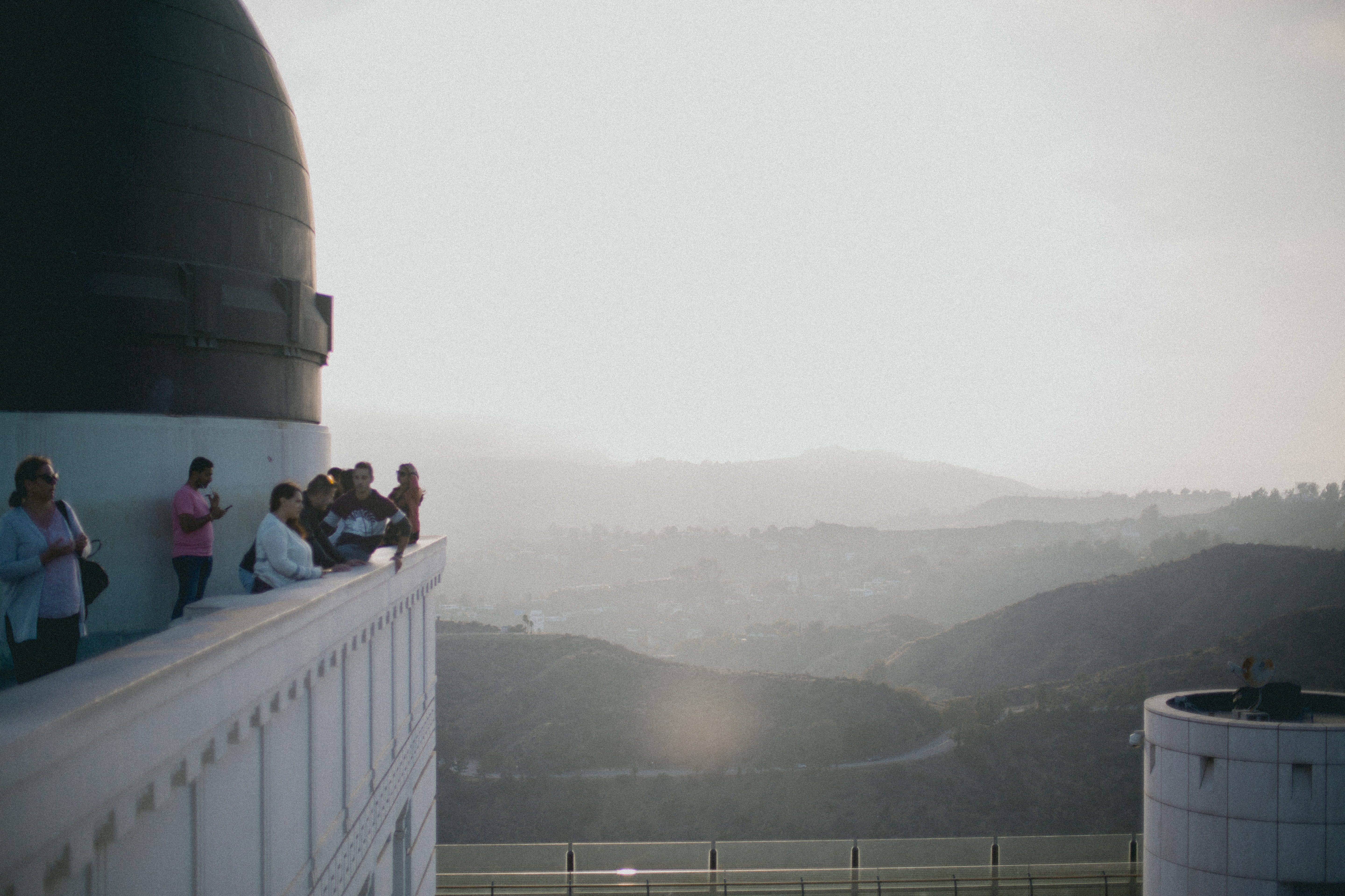 hollywood hills, travel, scenics - nature, planetarium, railing, women, nature, human, men, large group of people, sunset, building, beauty in nature, people, HD Wallpaper